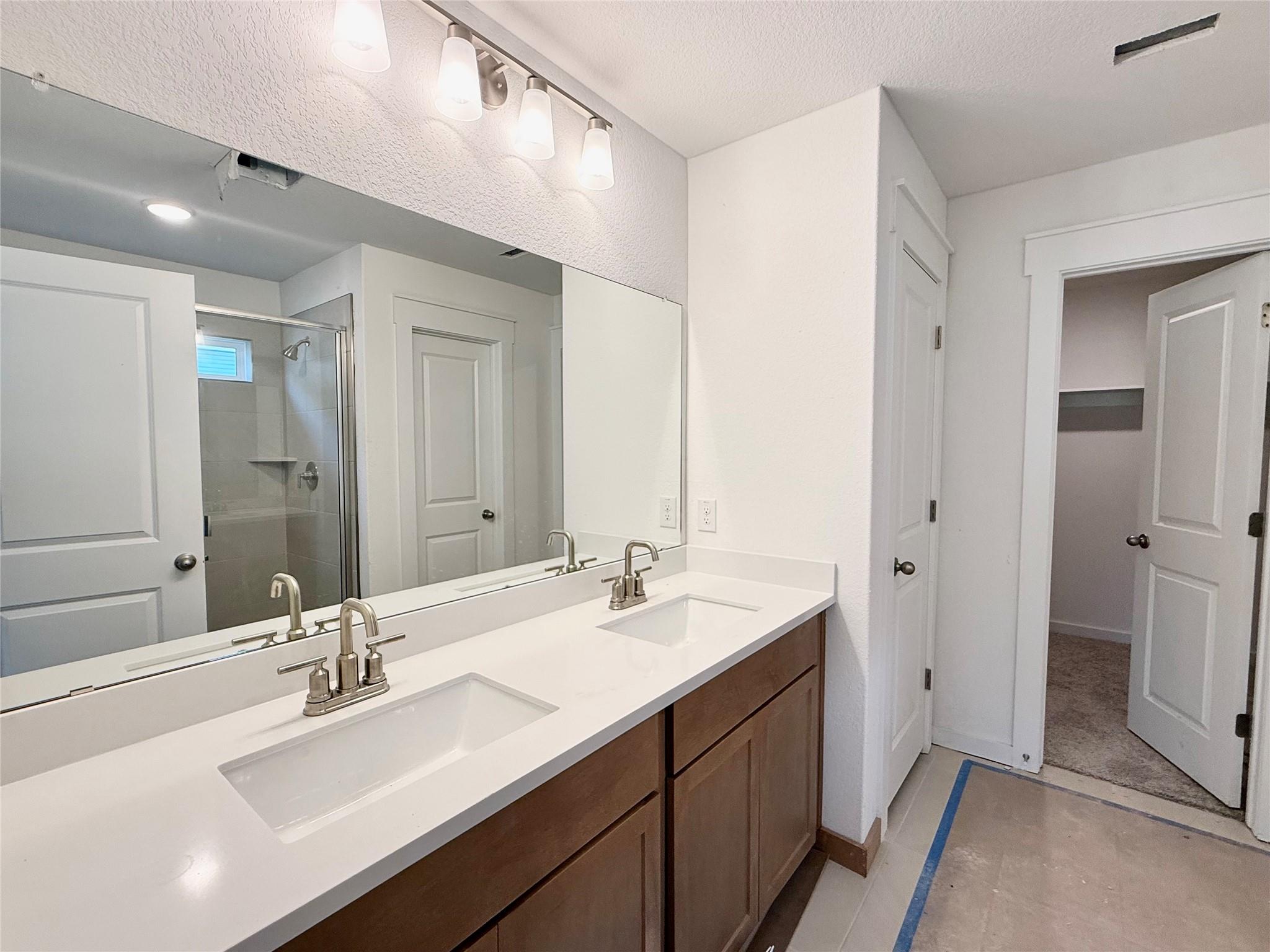 14216 Grassley Trl Property Photo 9