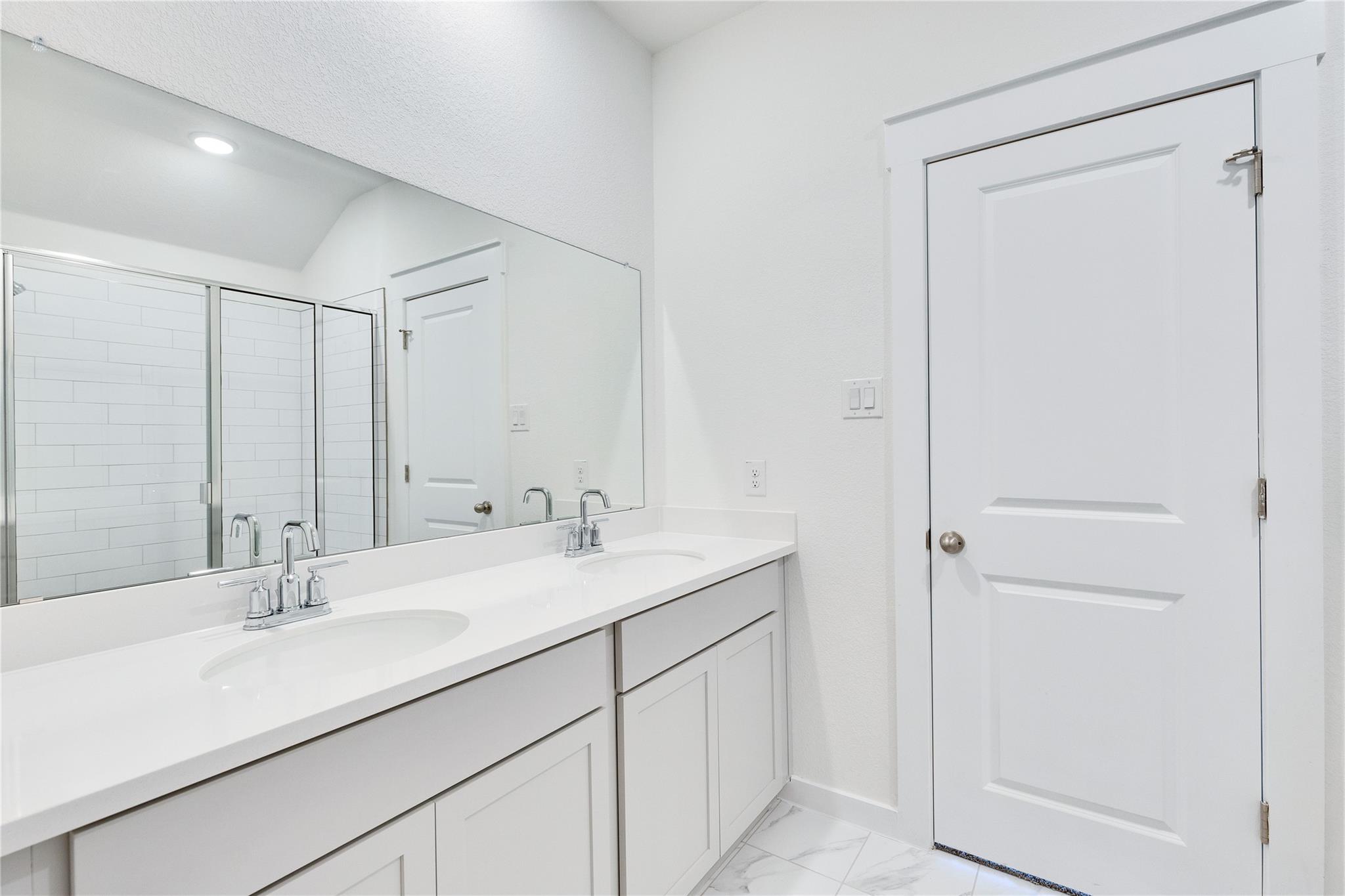 14216 Grassley Trl Property Photo 16