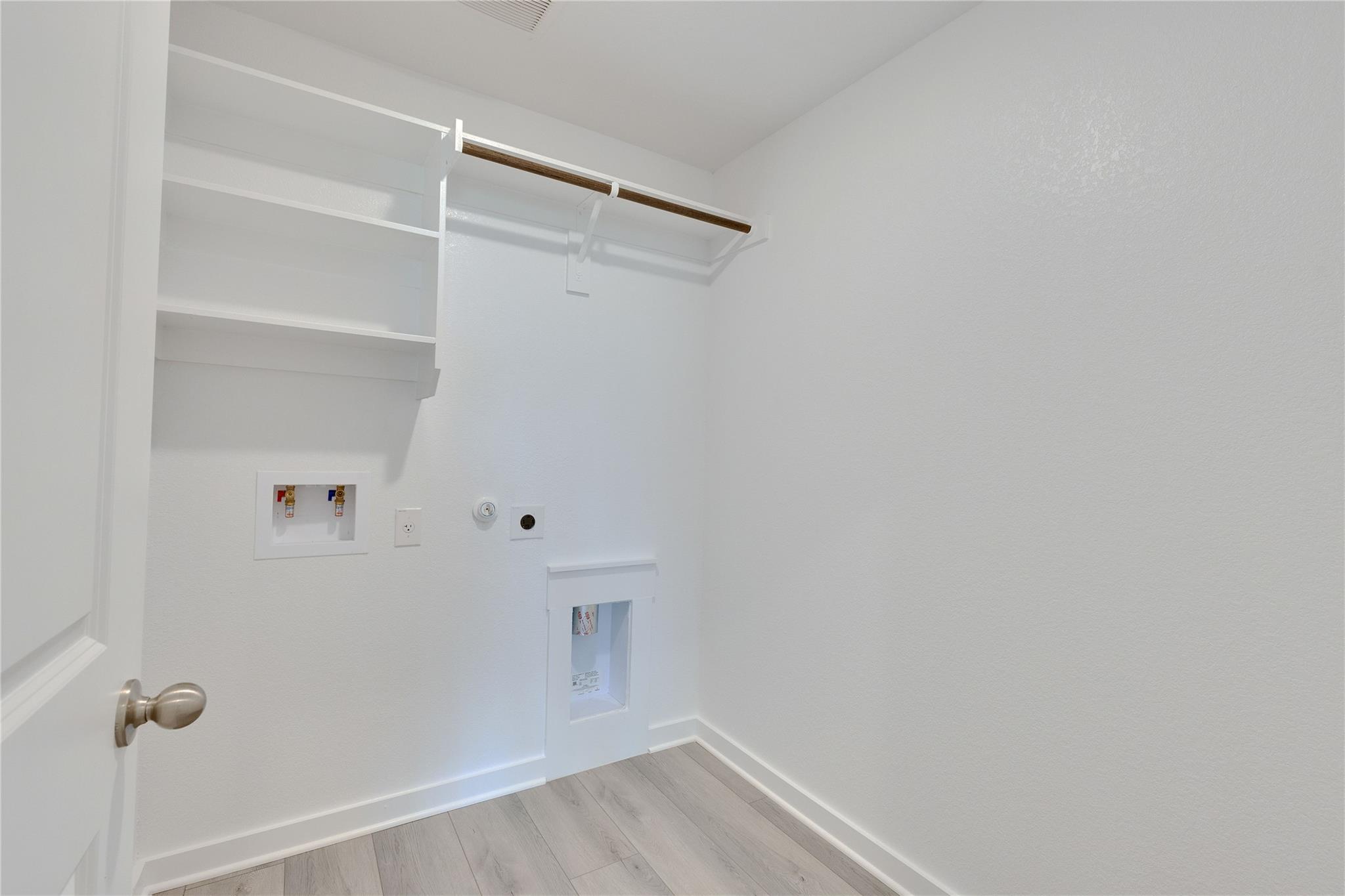 14216 Grassley Trl Property Photo 32