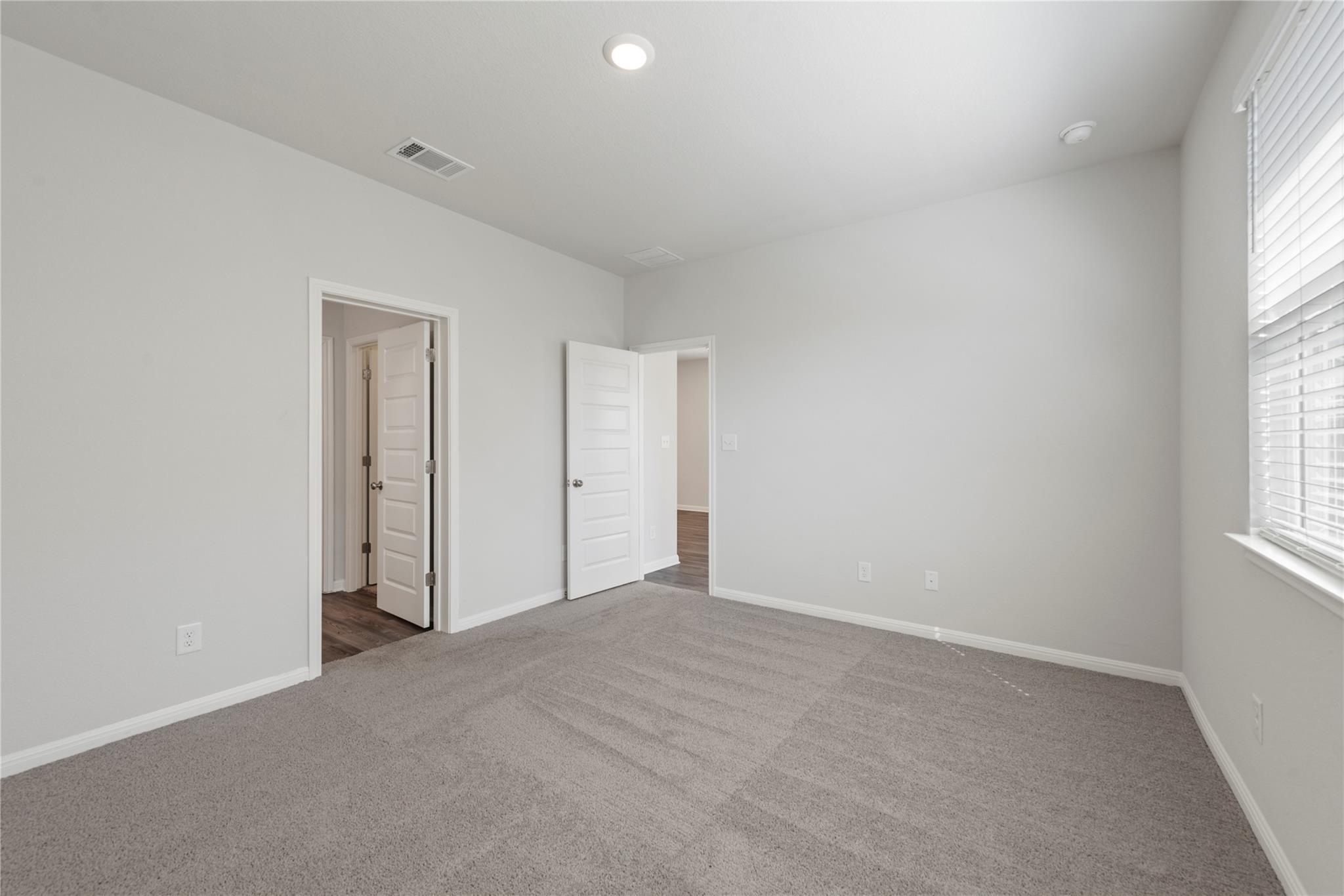 1212 Wild Leaf Way Property Photo 3