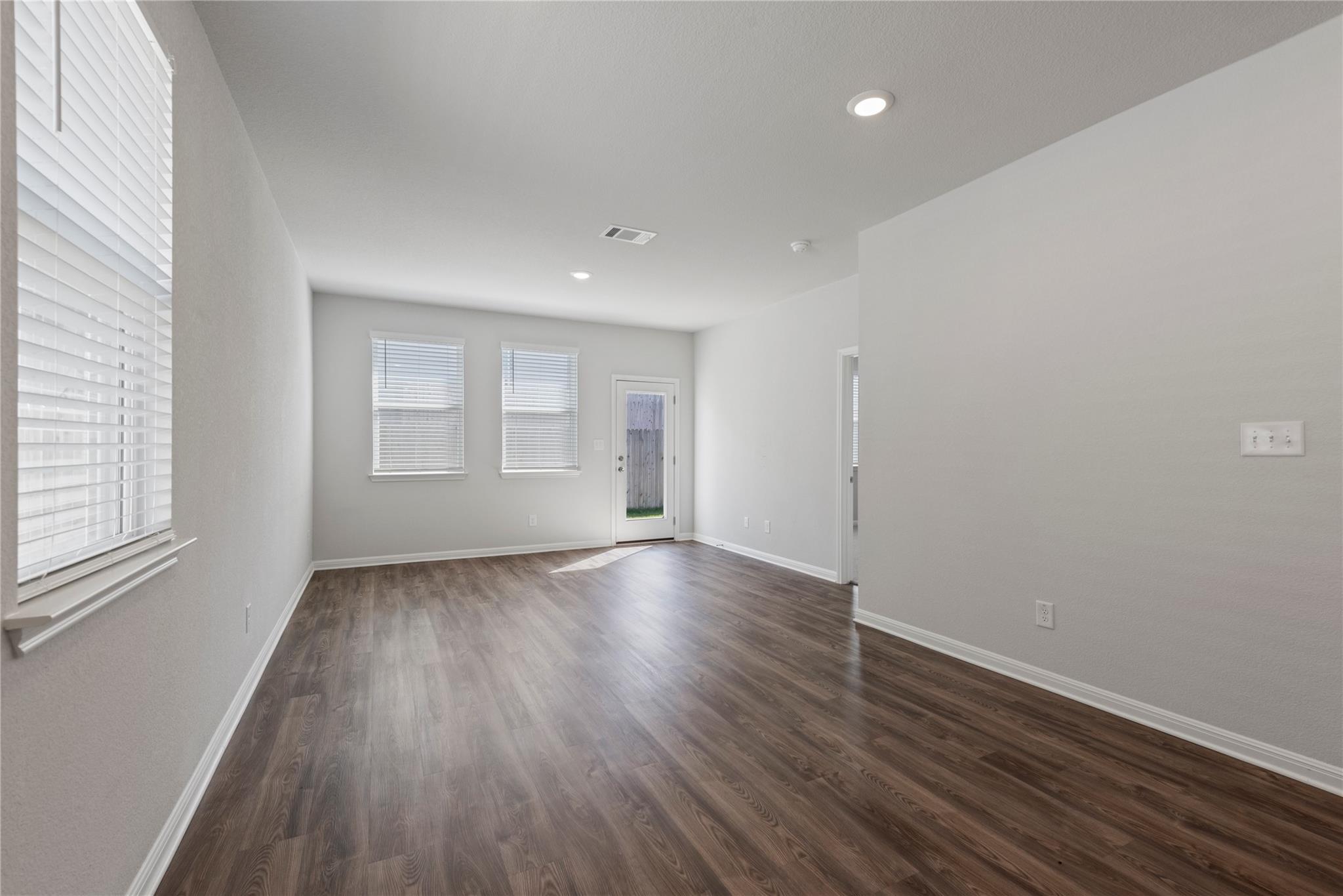 1212 Wild Leaf Way Property Photo 16