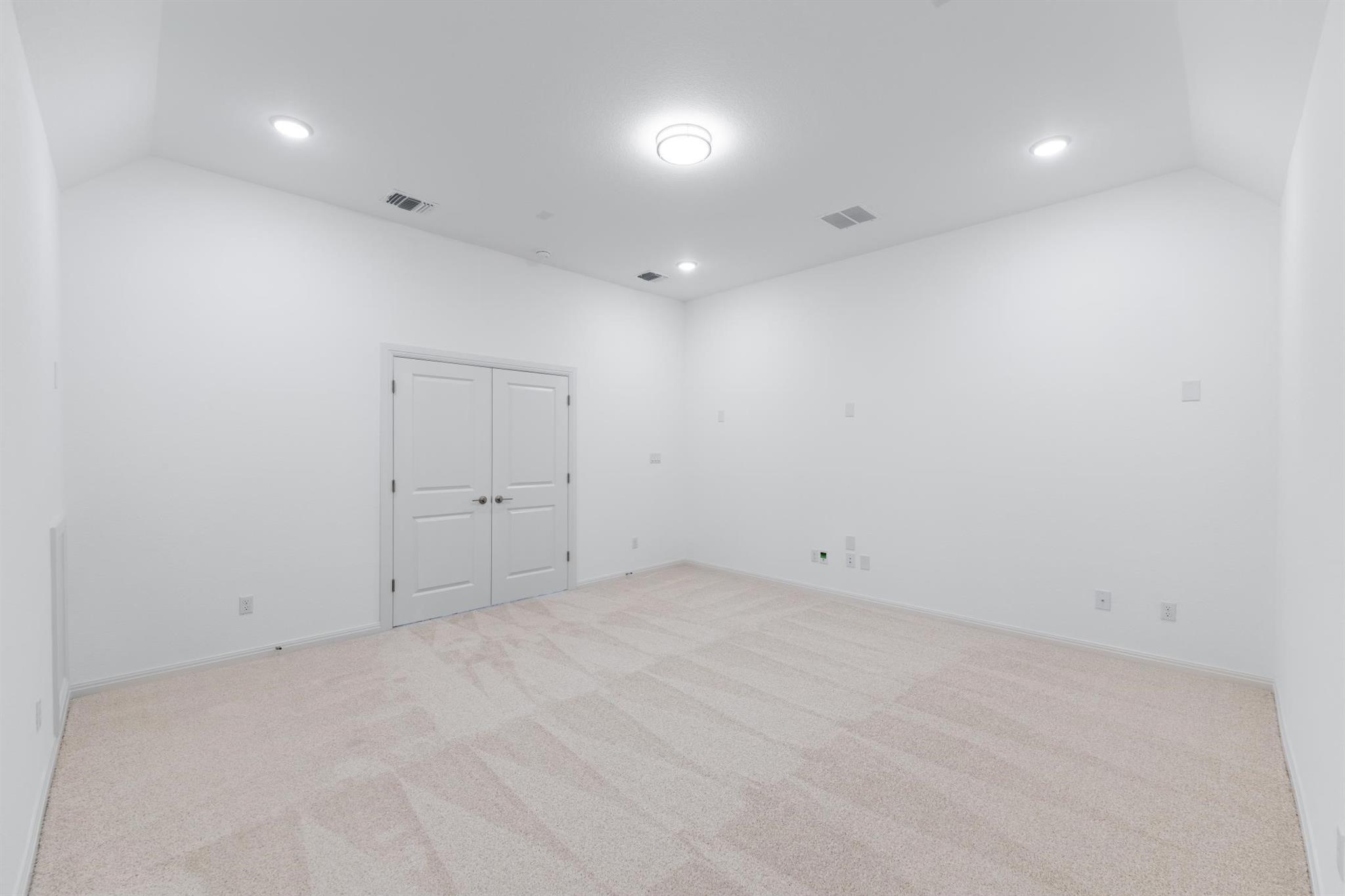 217 Springhouse Rd Property Photo 17