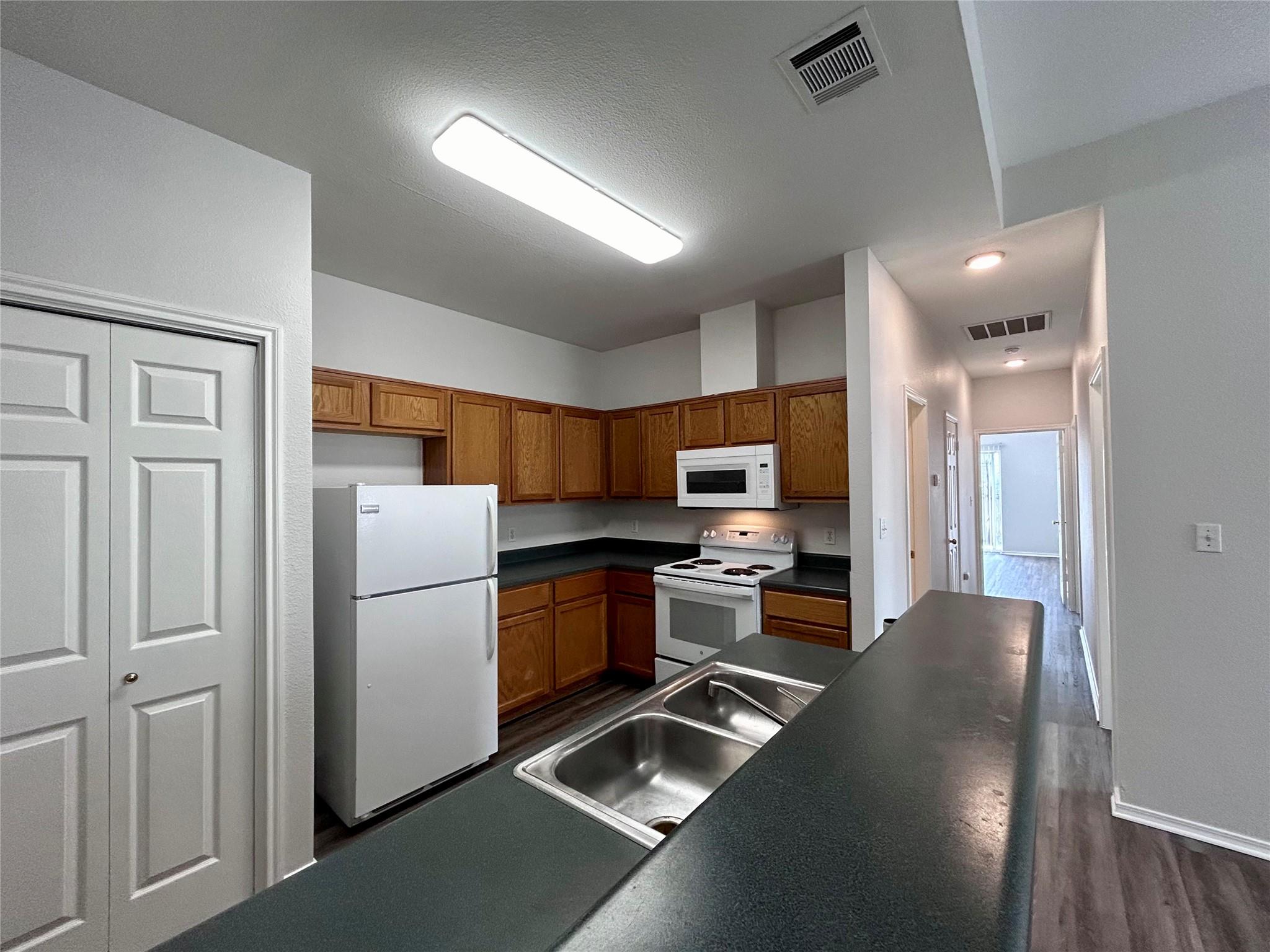 12305 Abney Dr Property Photo 4