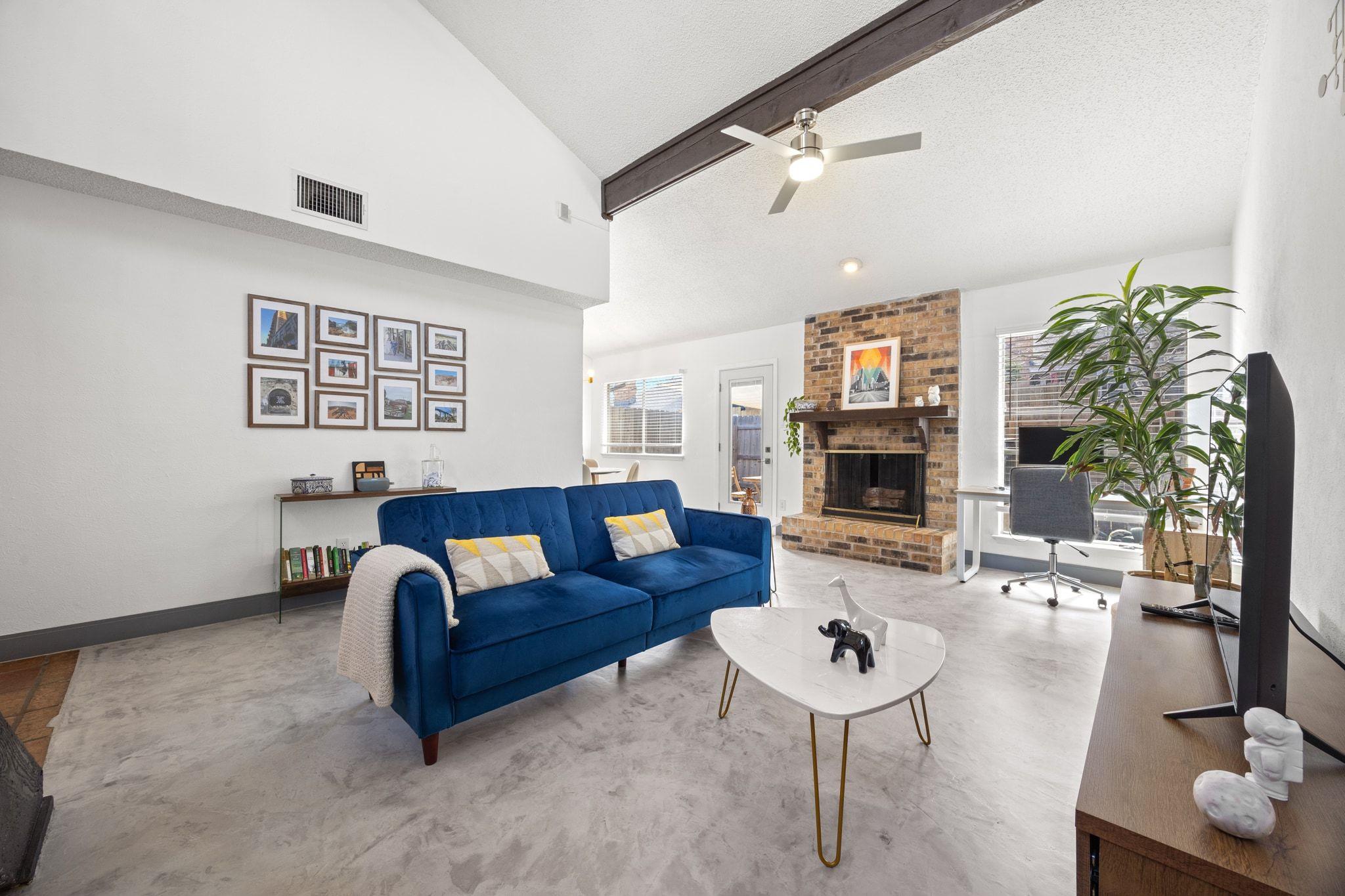 7256 Coronado Cir Property Photo 1