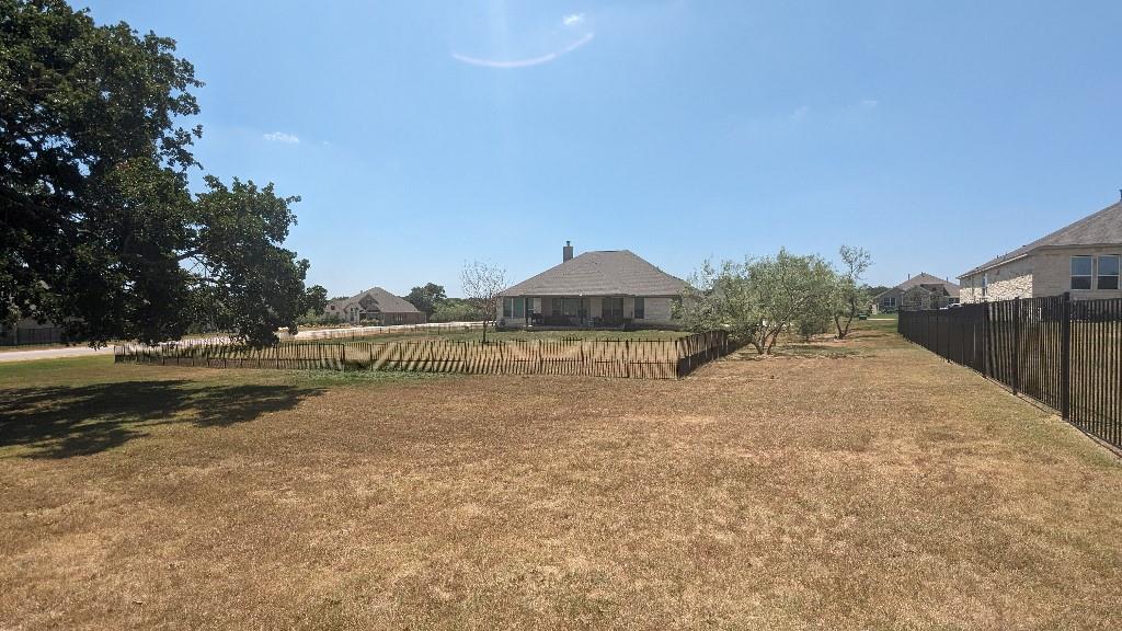 166 Pecos St Property Photo 4