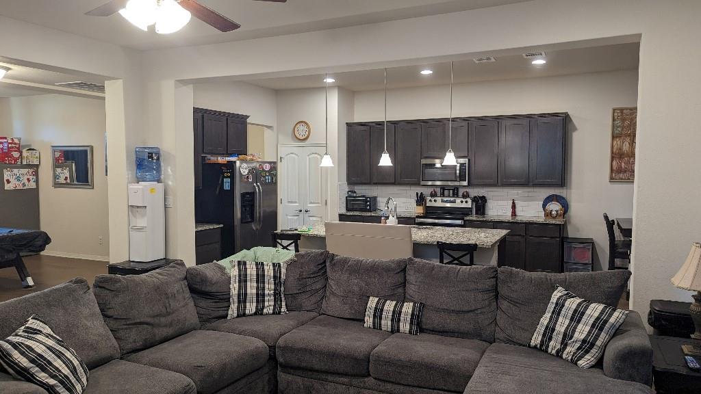 166 Pecos St Property Photo 24