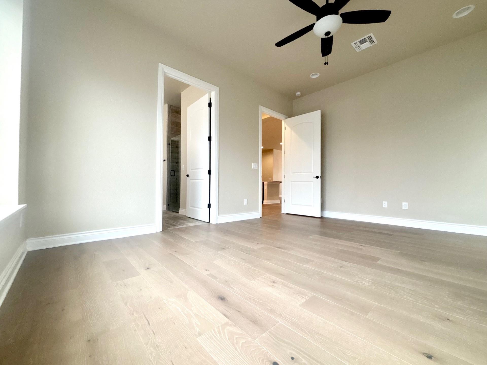 820 Desaix Dr Property Photo 10