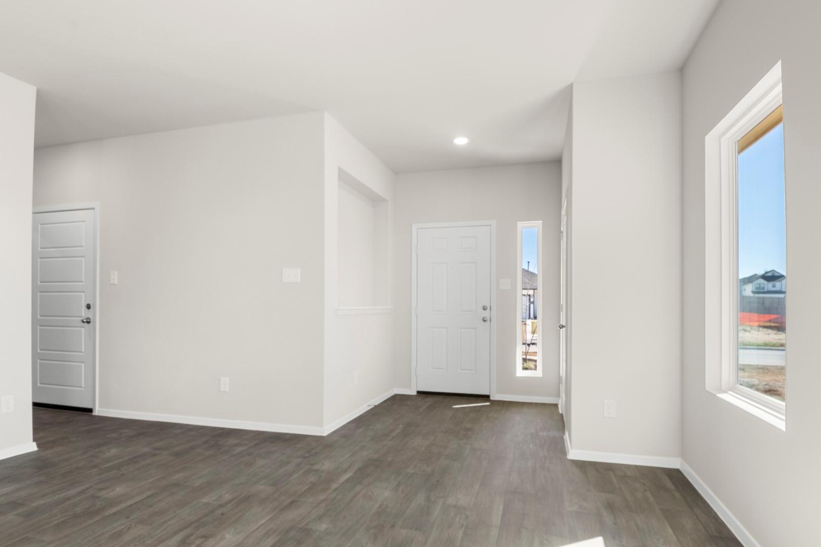 372 Jade St Property Photo 13