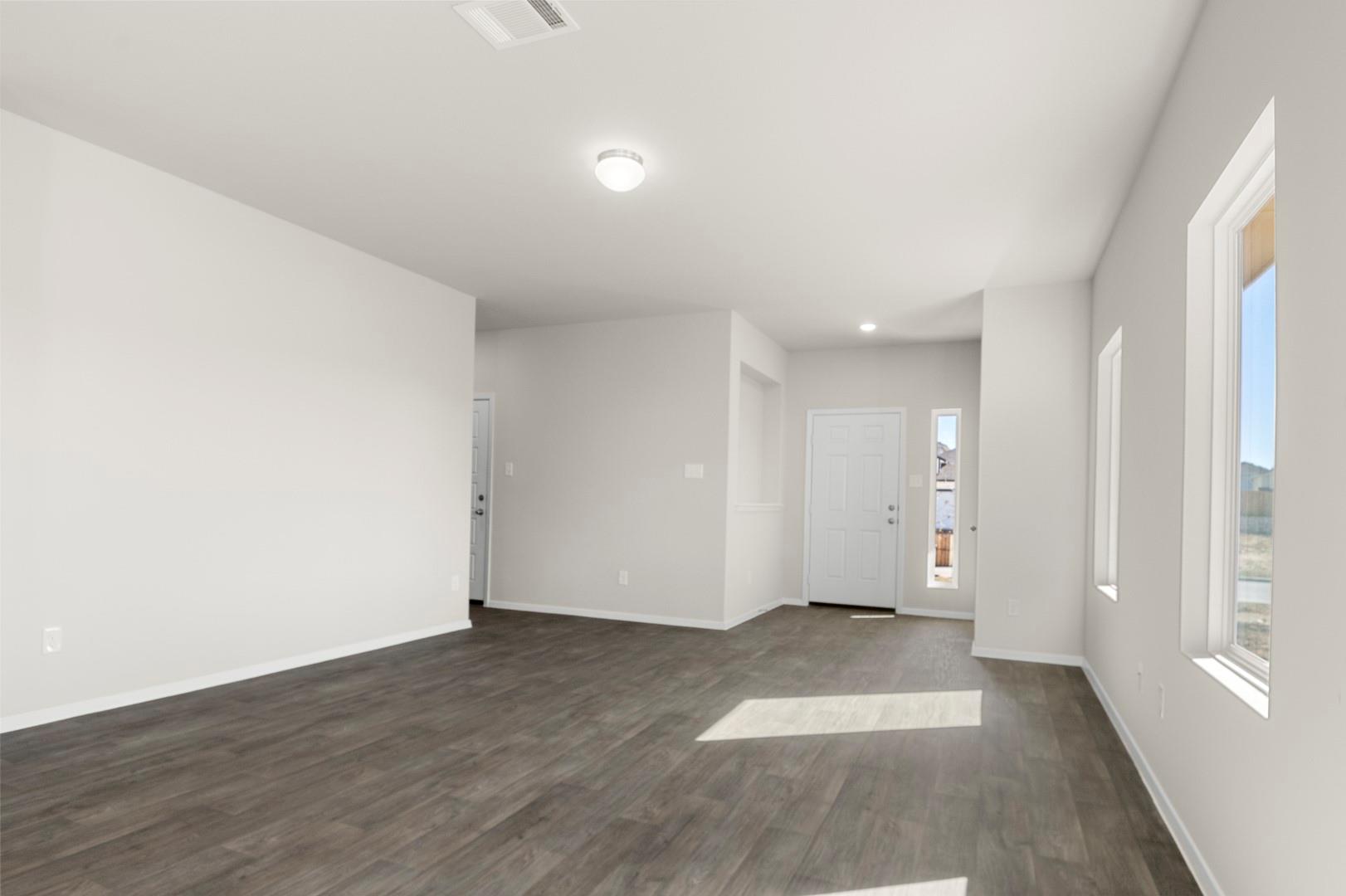 372 Jade St Property Photo 18