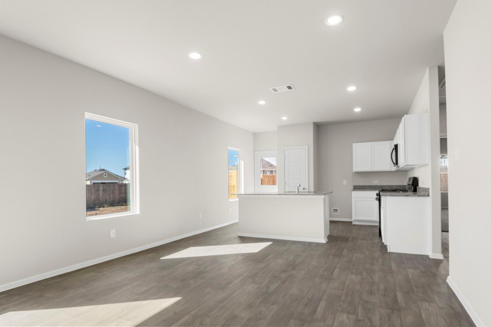 372 Jade St Property Photo 20