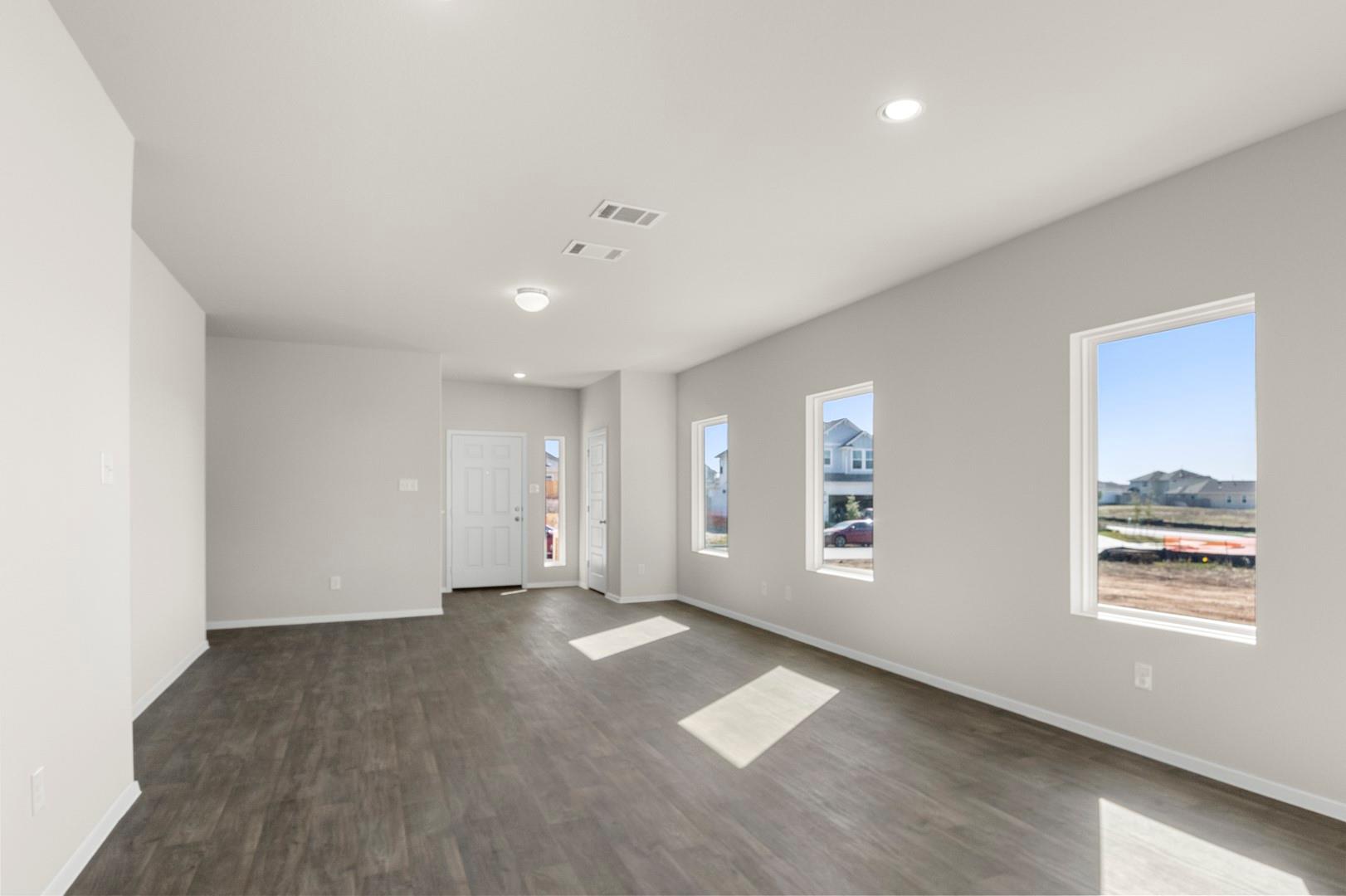 372 Jade St Property Photo 21