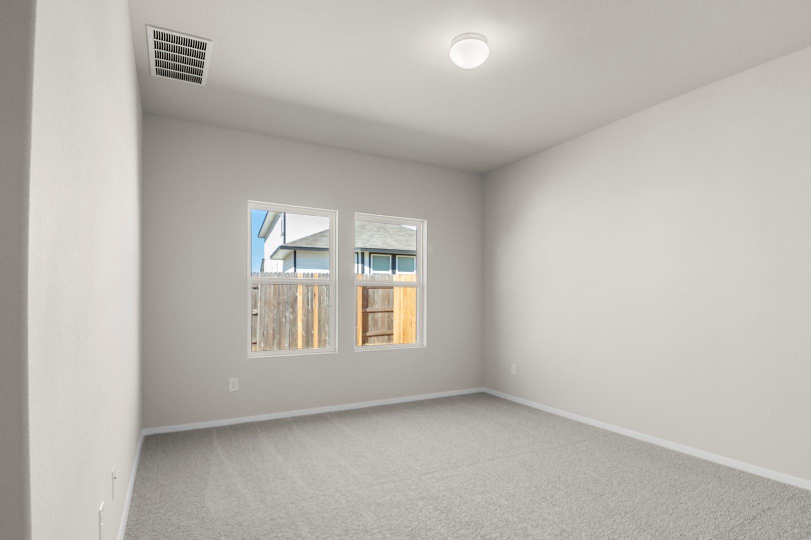 372 Jade St Property Photo 28