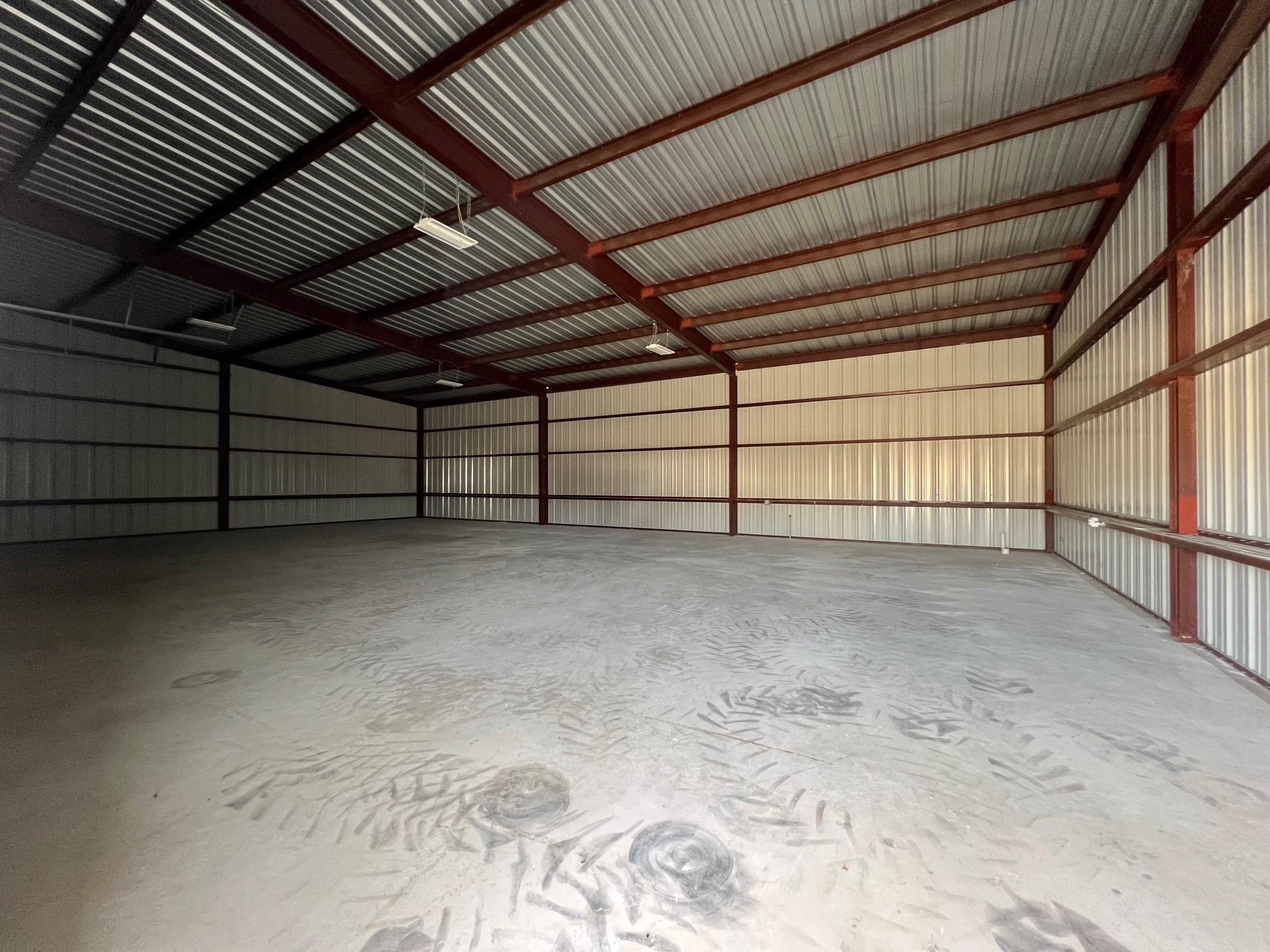 11324 N Us 281 Property Photo 2