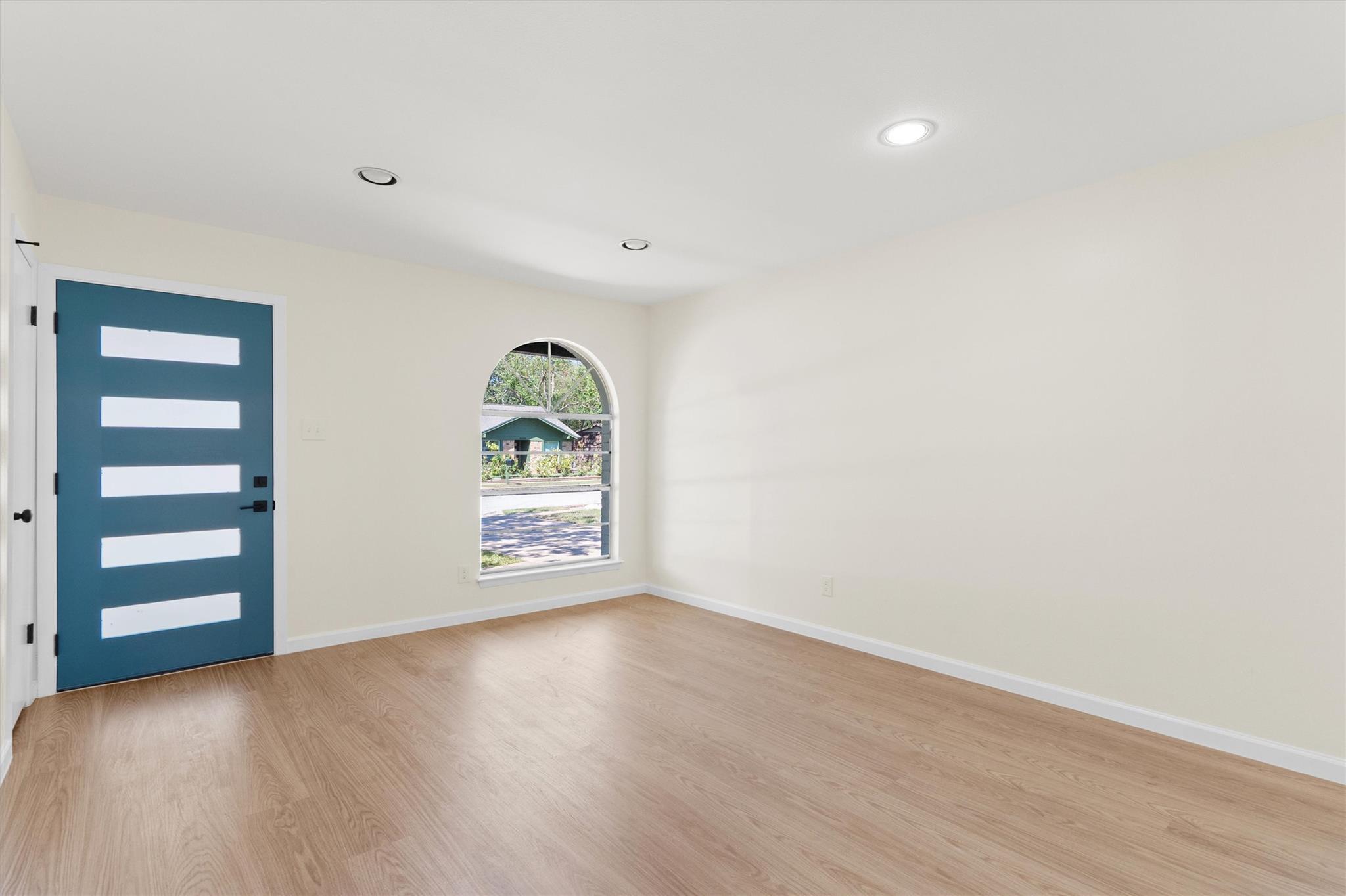 6611 Boleynwood Dr Property Photo 3