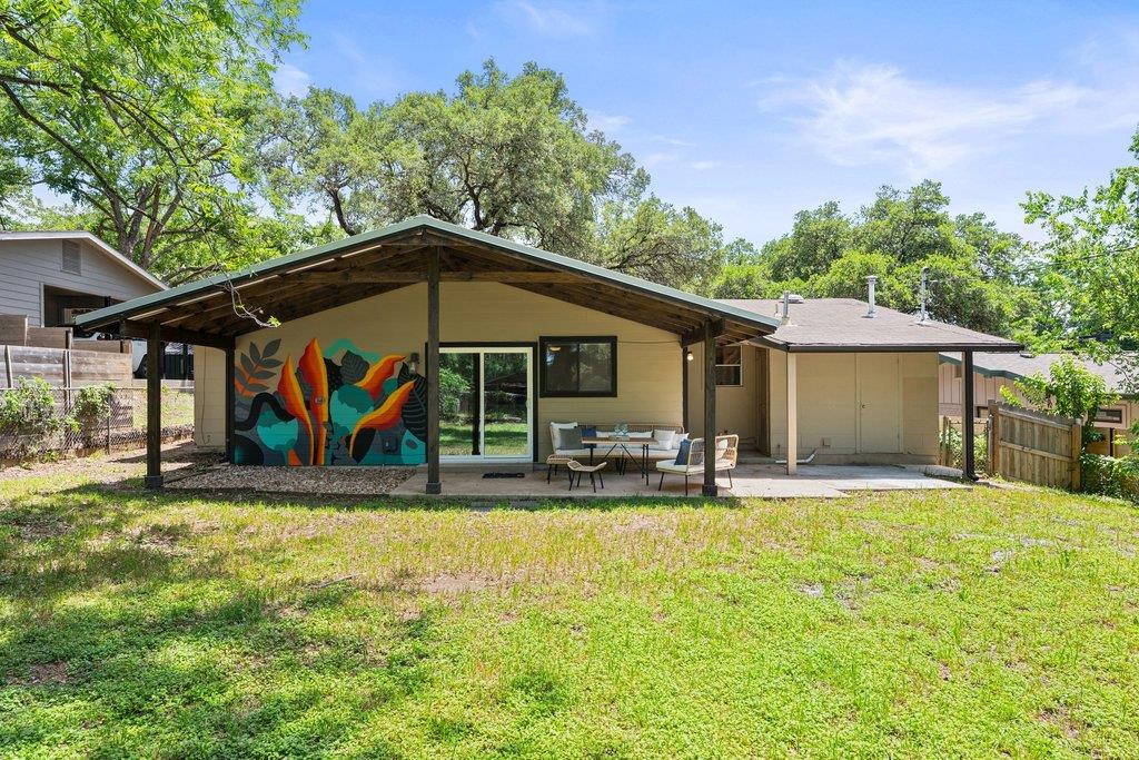 4904 Enchanted Ln Property Photo 11