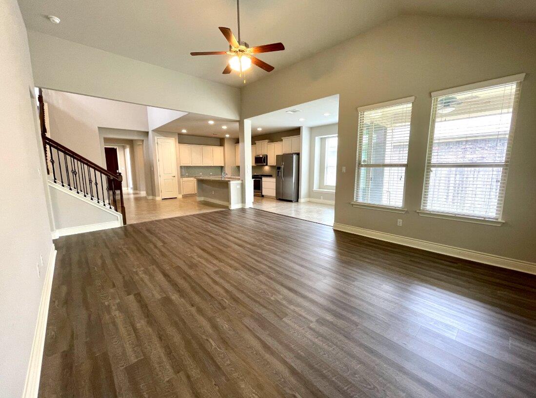 218 Summer Pointe Dr Property Photo 14