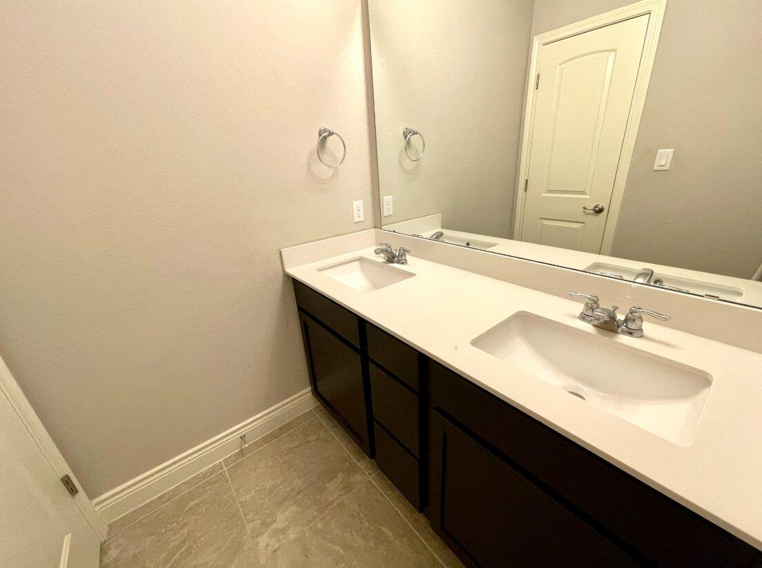 218 Summer Pointe Dr Property Photo 28