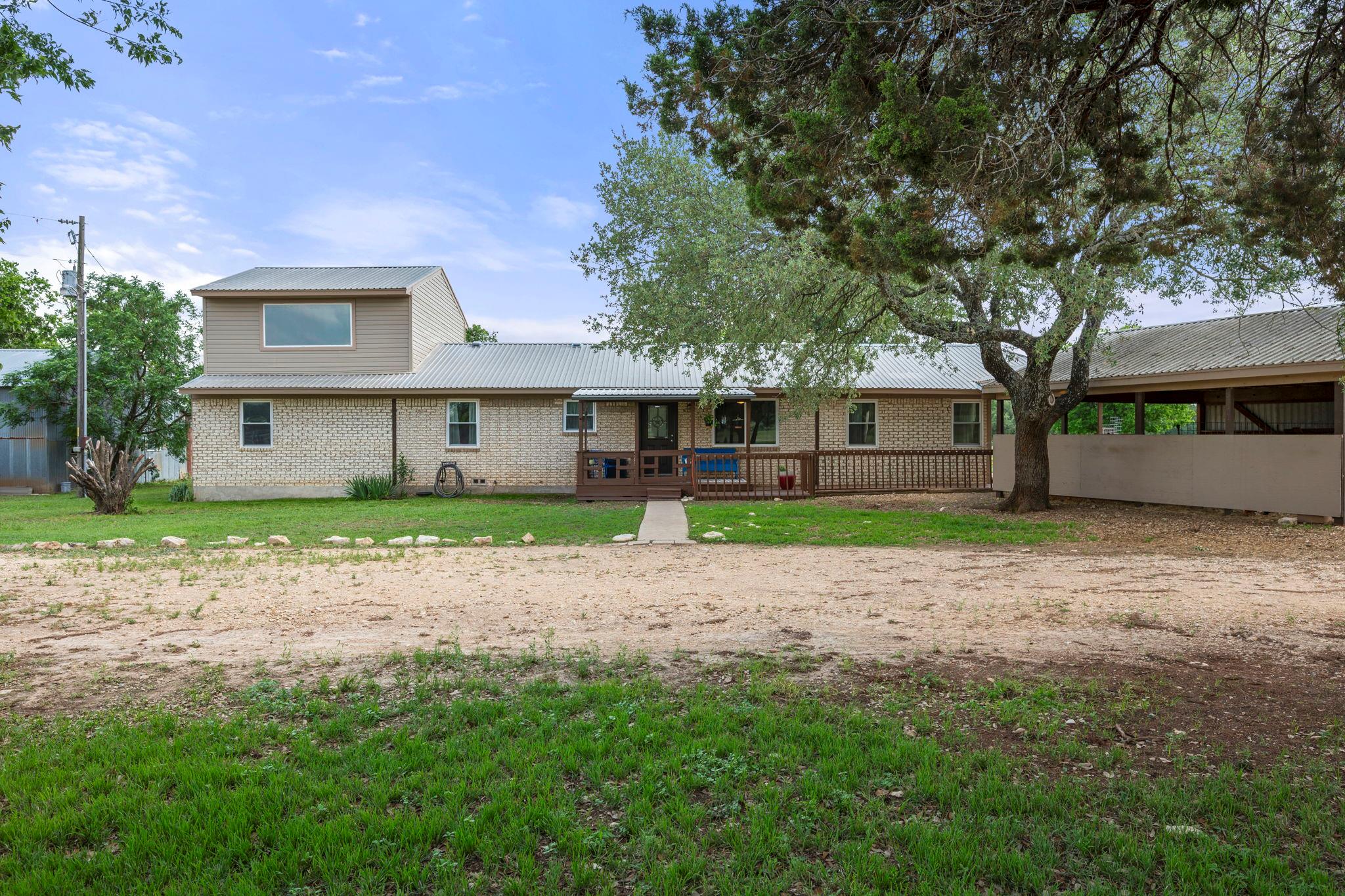 14941 Cedar Valley Rd Property Photo
