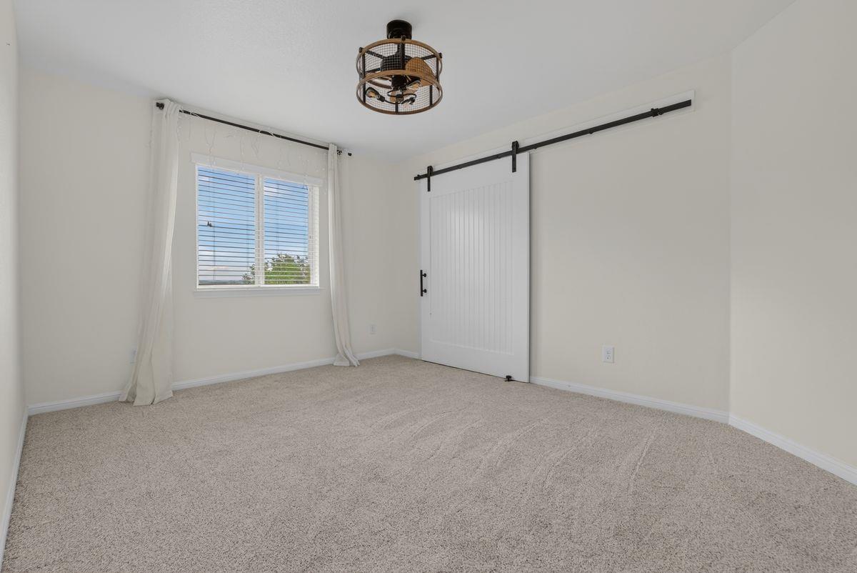 700 Ledge Stone Dr Property Photo 23