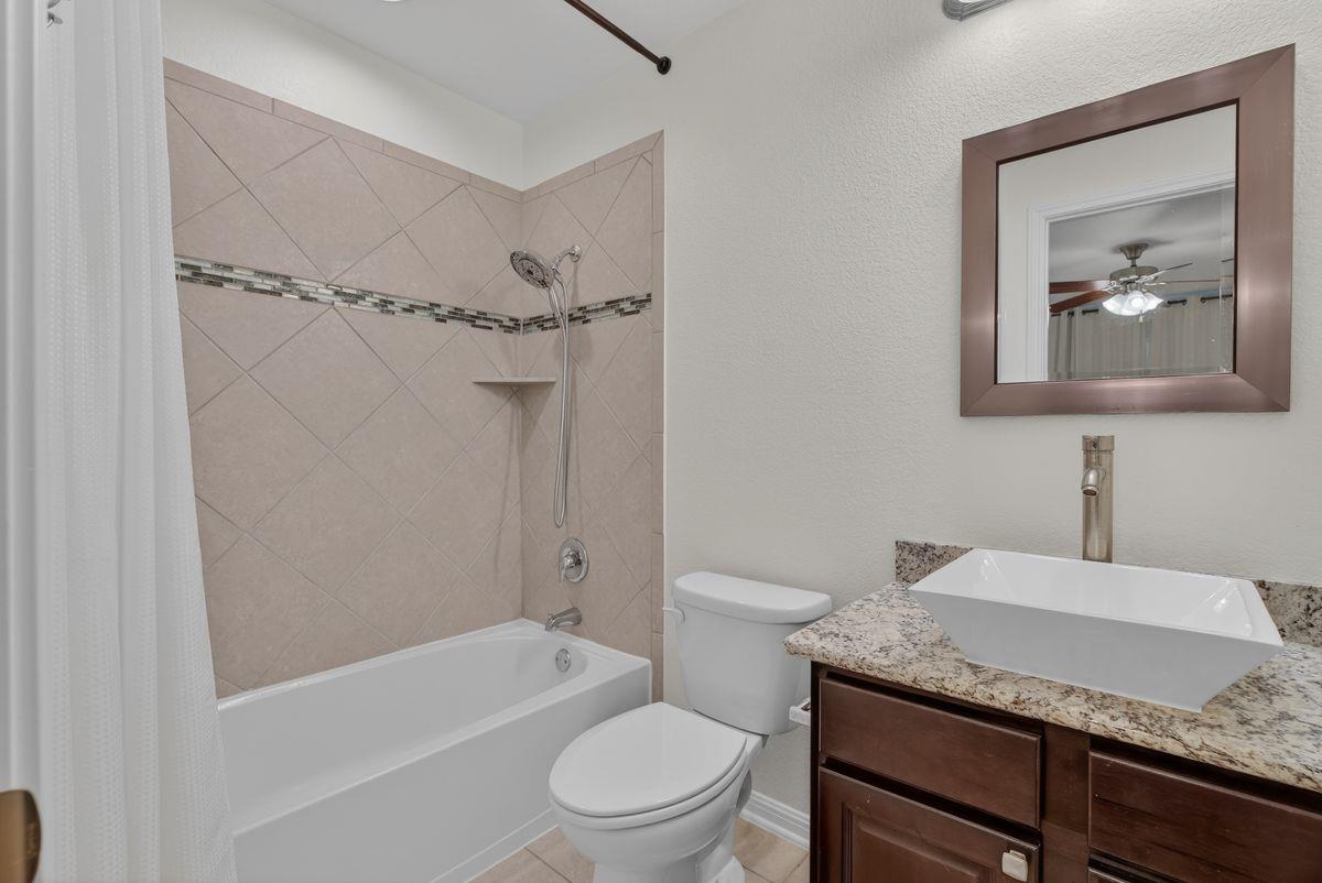700 Ledge Stone Dr Property Photo 25