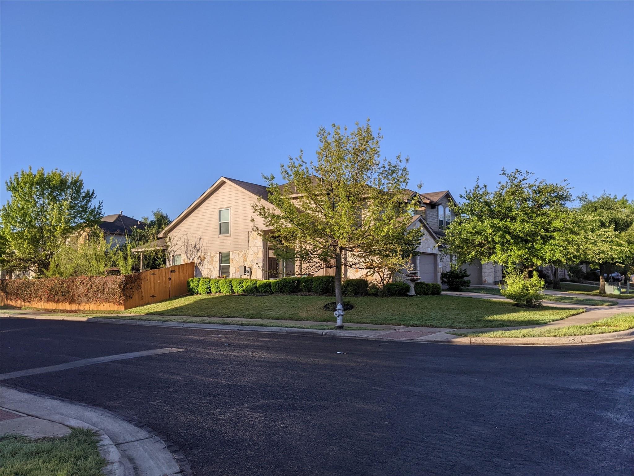 14209 Canyon Trl Property Photo 1