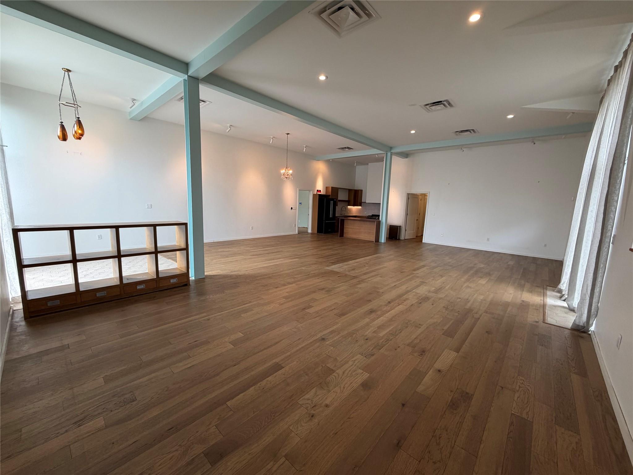 4825 Weidemar Ln #600 Property Photo 1