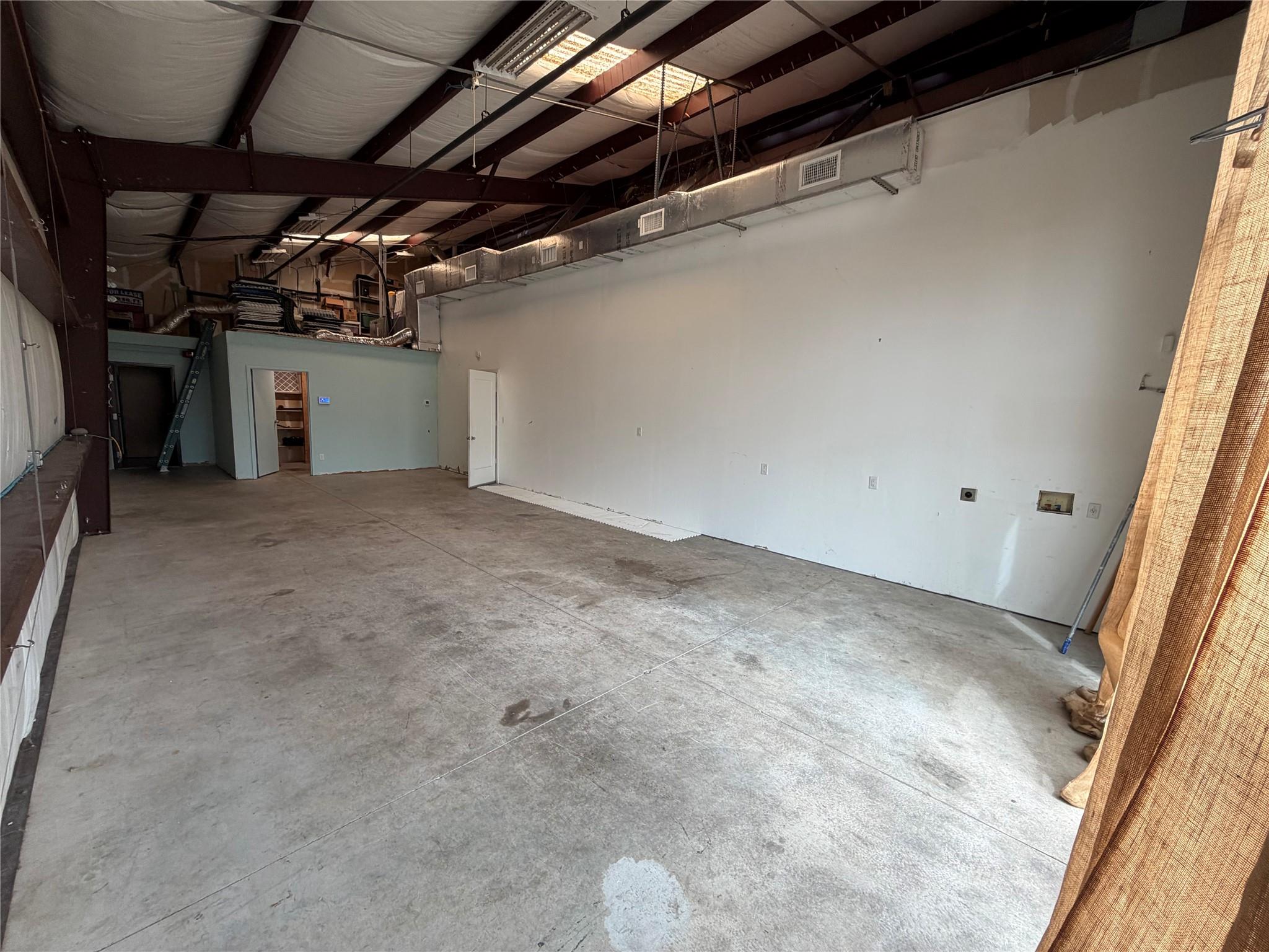 4825 Weidemar Ln #600 Property Photo 9