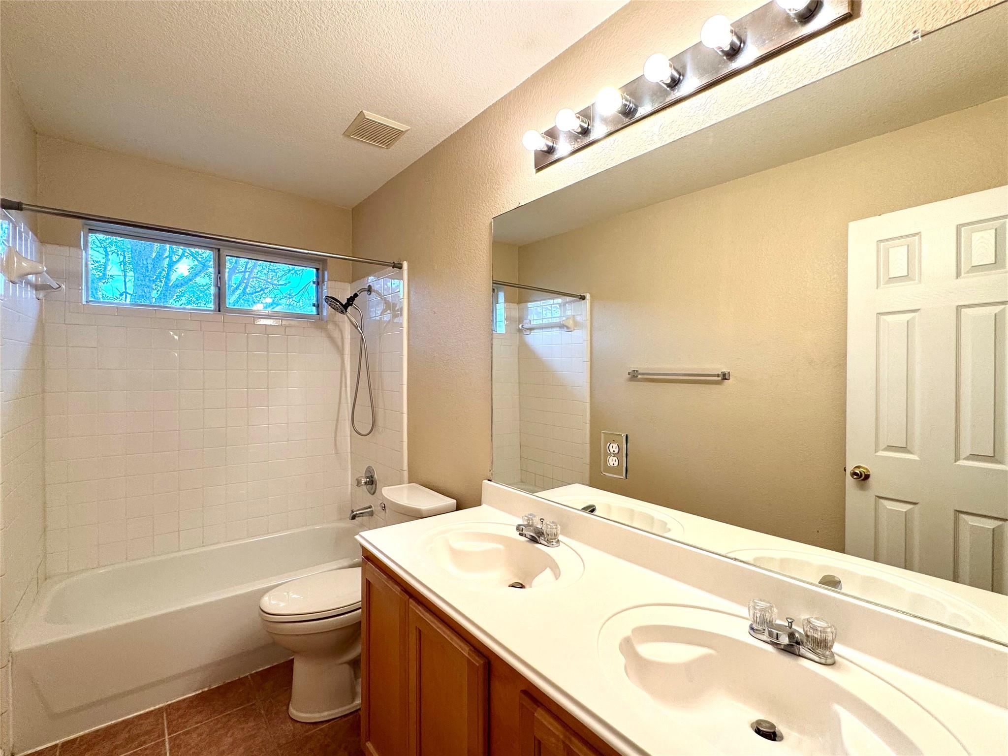 7201 Two Jacks Trl Property Photo 8