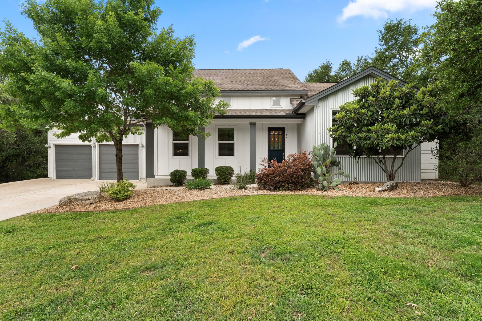 900 Lipan Trl Property Photo 1