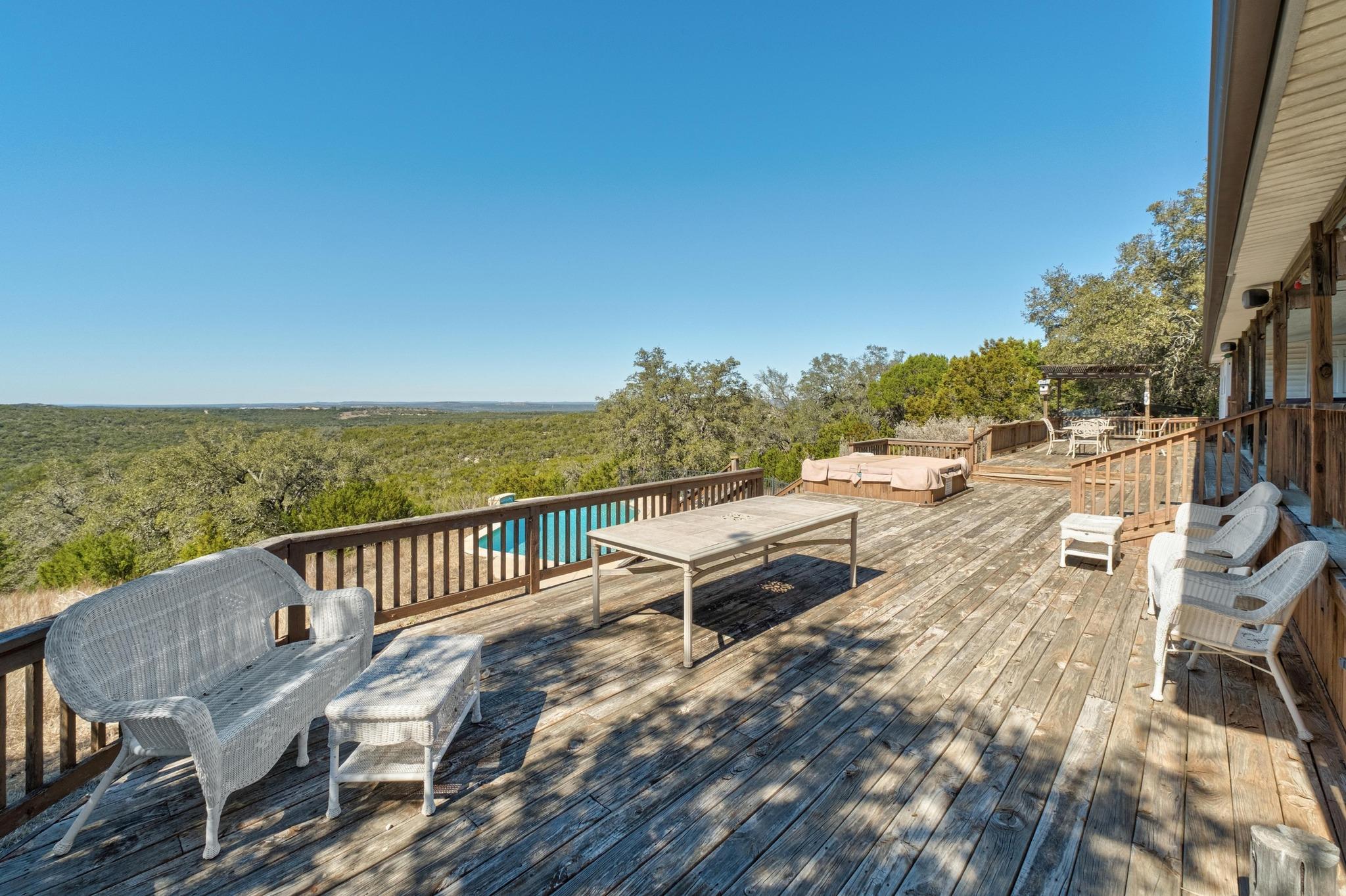 1802 Overland Stage Rd Property Photo 17