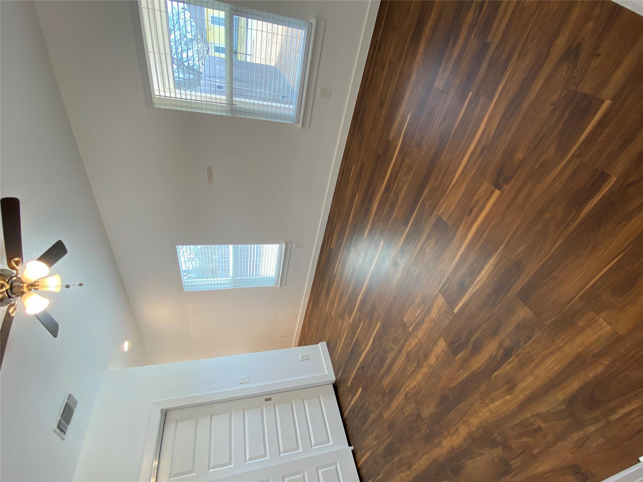 7907 Brodie Ln #b Property Photo 9