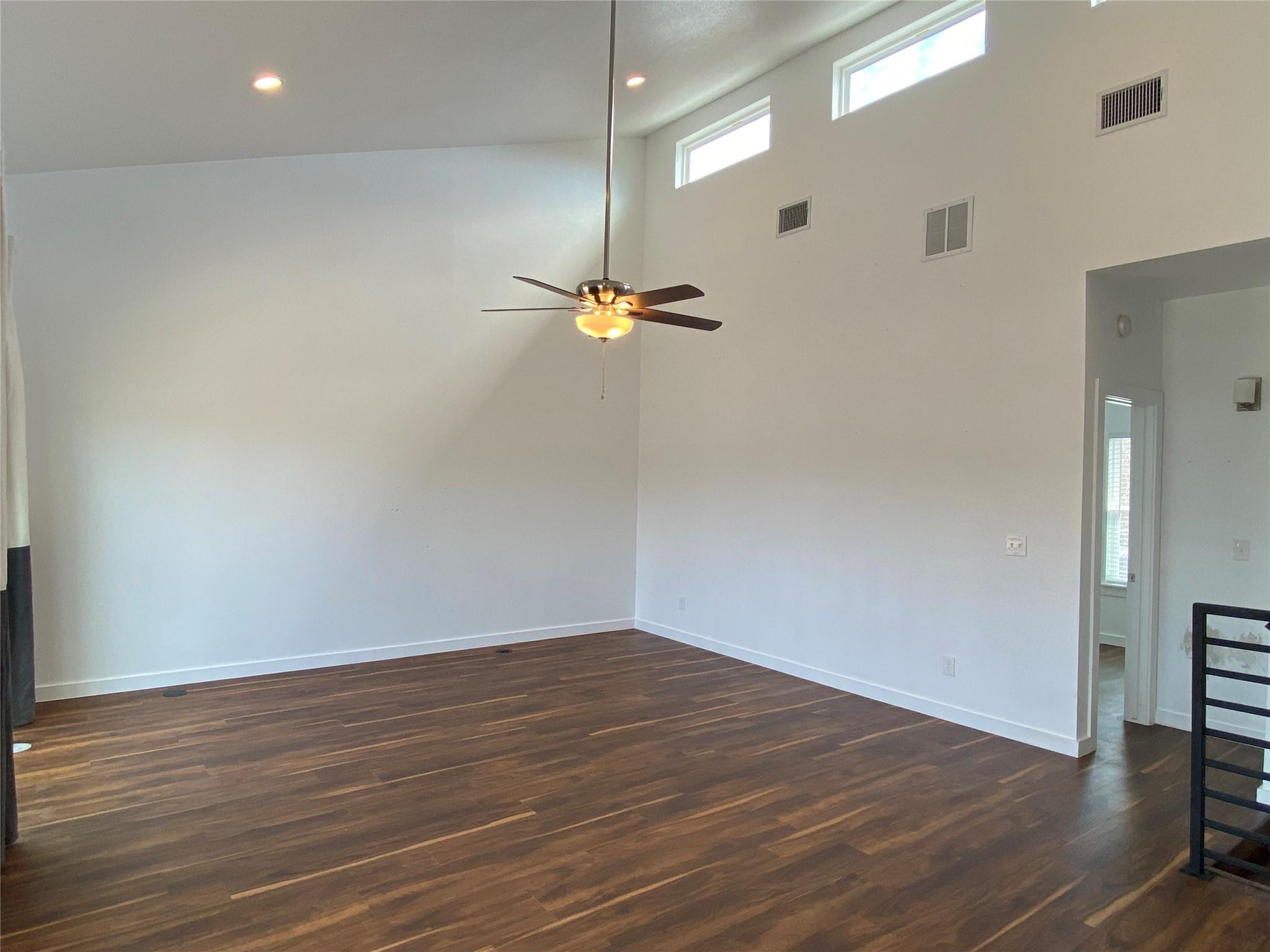7907 Brodie Ln #b Property Photo 20