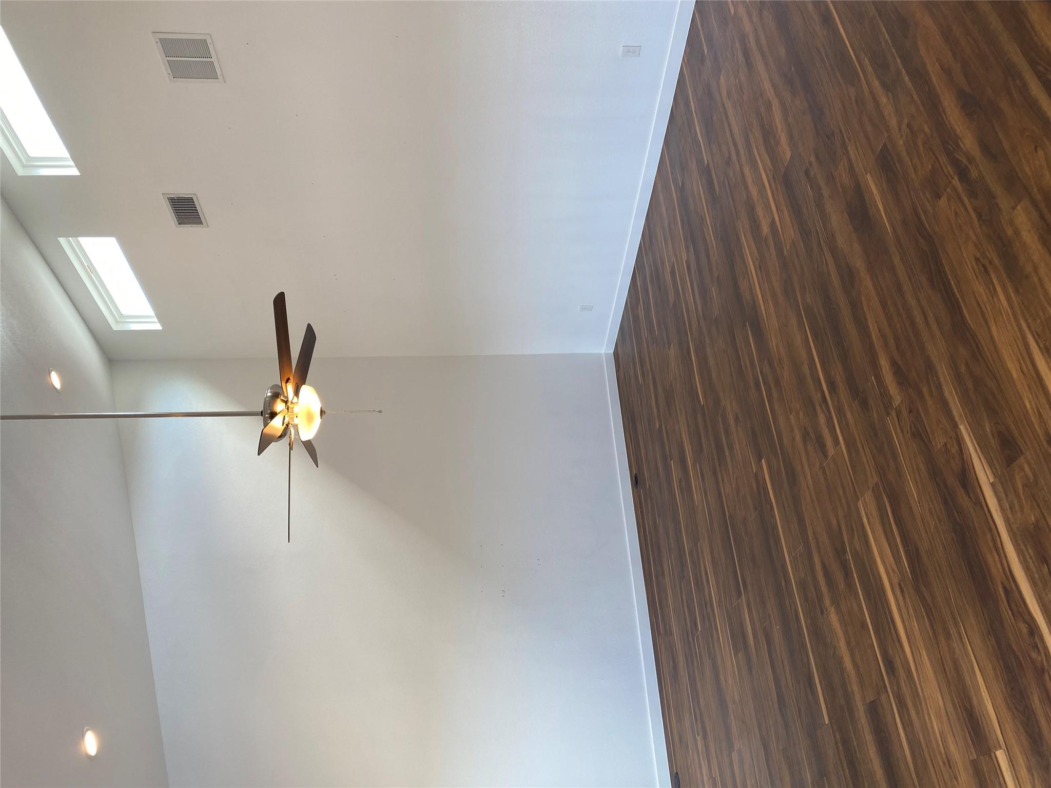 7907 Brodie Ln #b Property Photo 21
