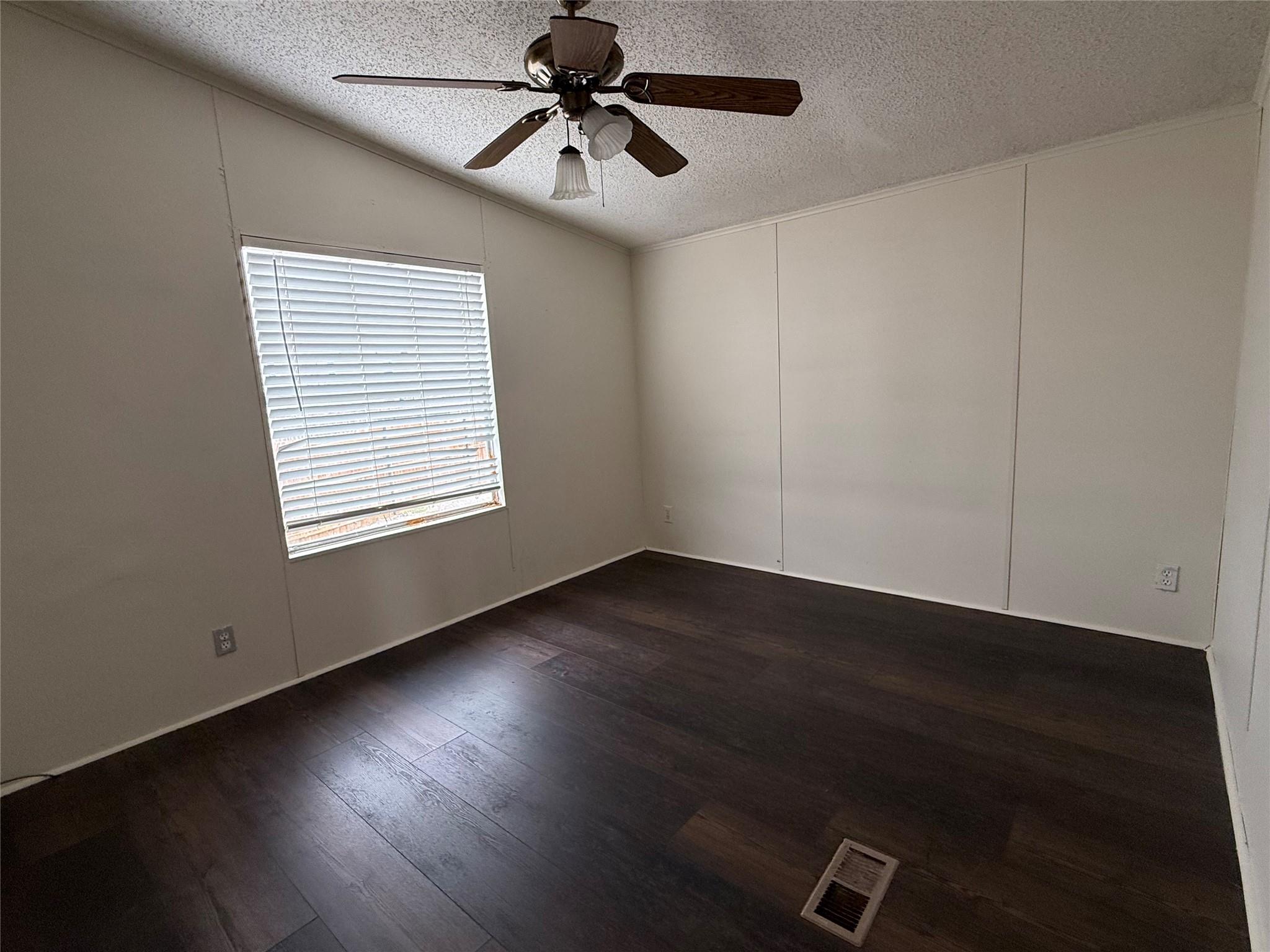109 Cross Meadow Cv Property Photo 17