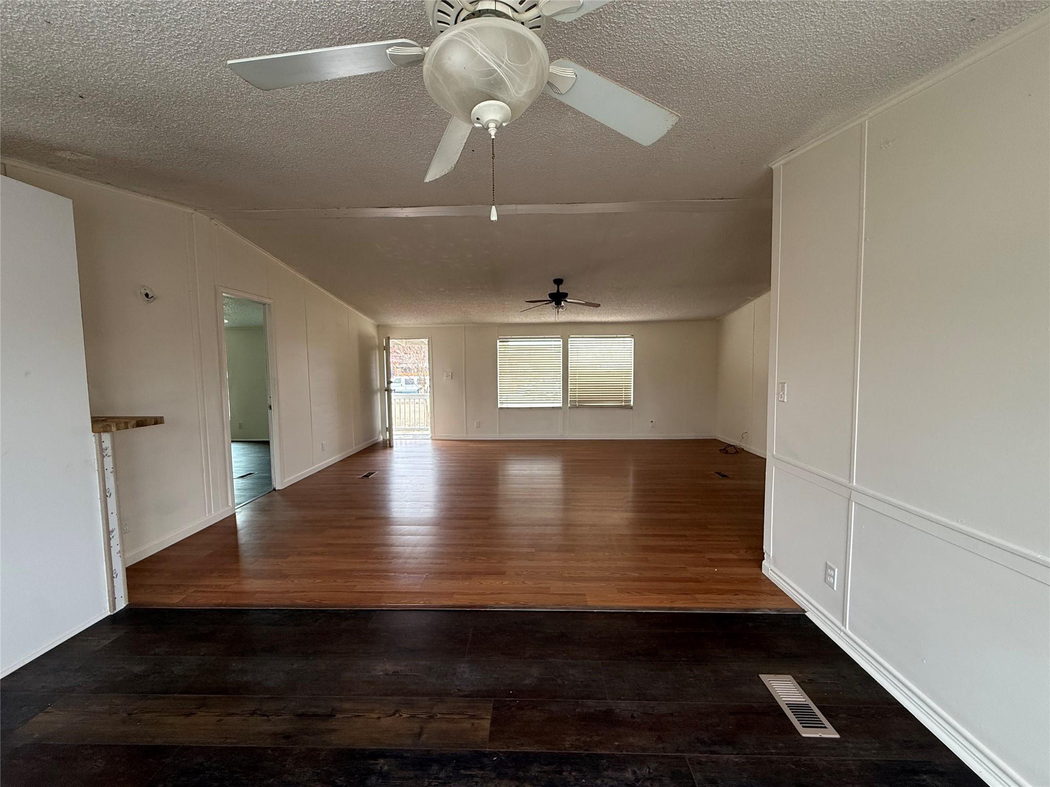 109 Cross Meadow Cv Property Photo 25