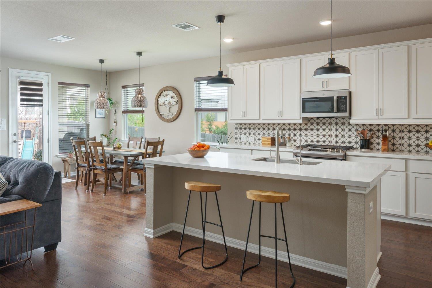 224 Majestic Sage Trl Property Photo 4