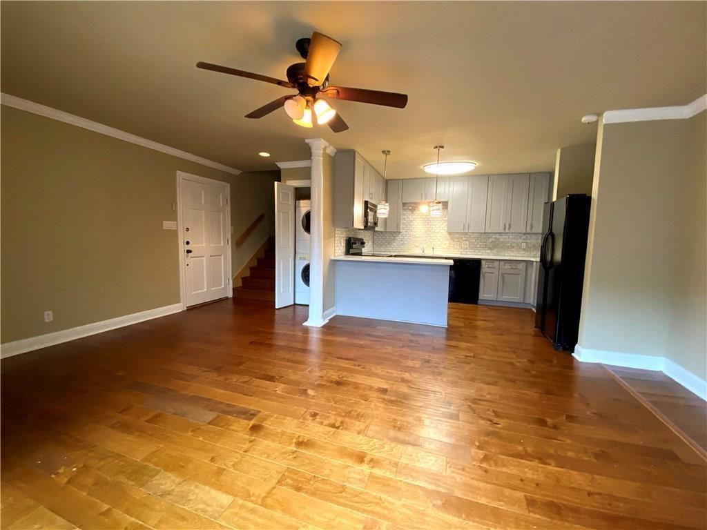 2500 Steck Ave #2 Property Photo 3