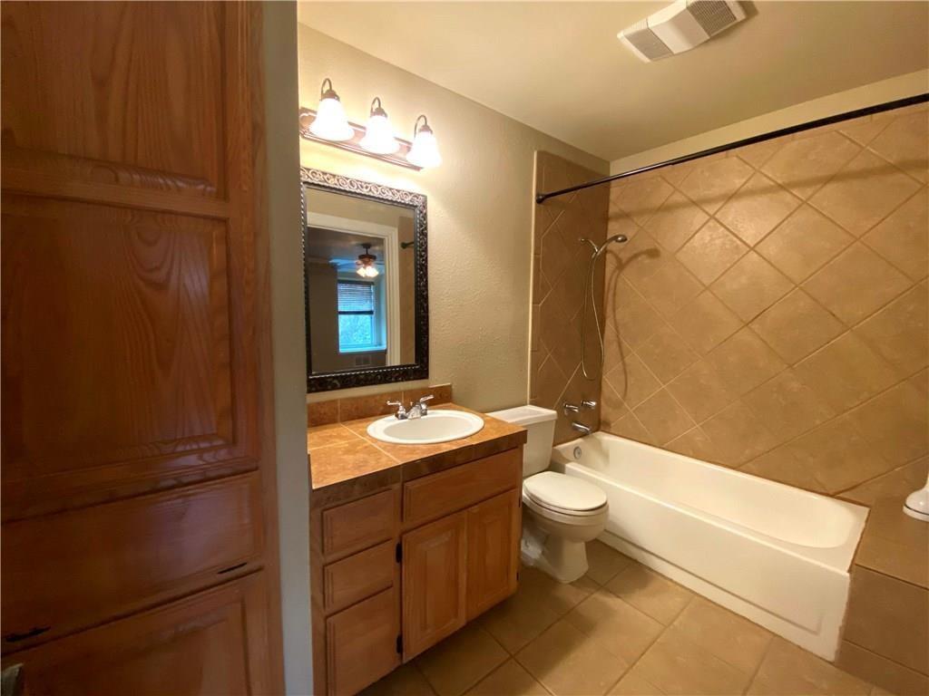 2500 Steck Ave #2 Property Photo 7