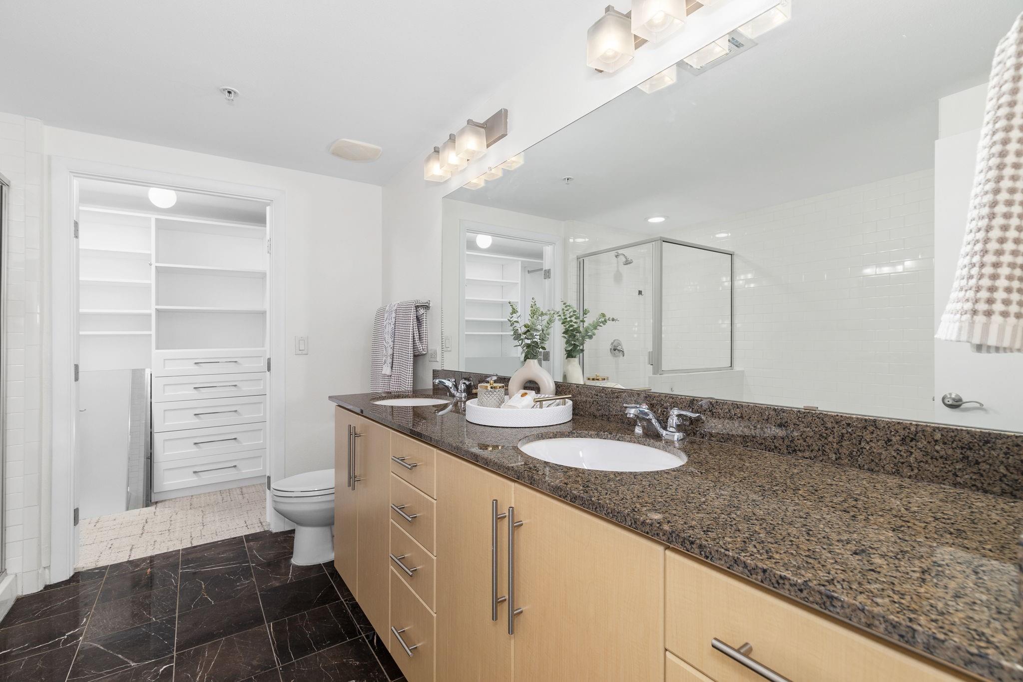 54 Rainey St 409 Property Photo 17