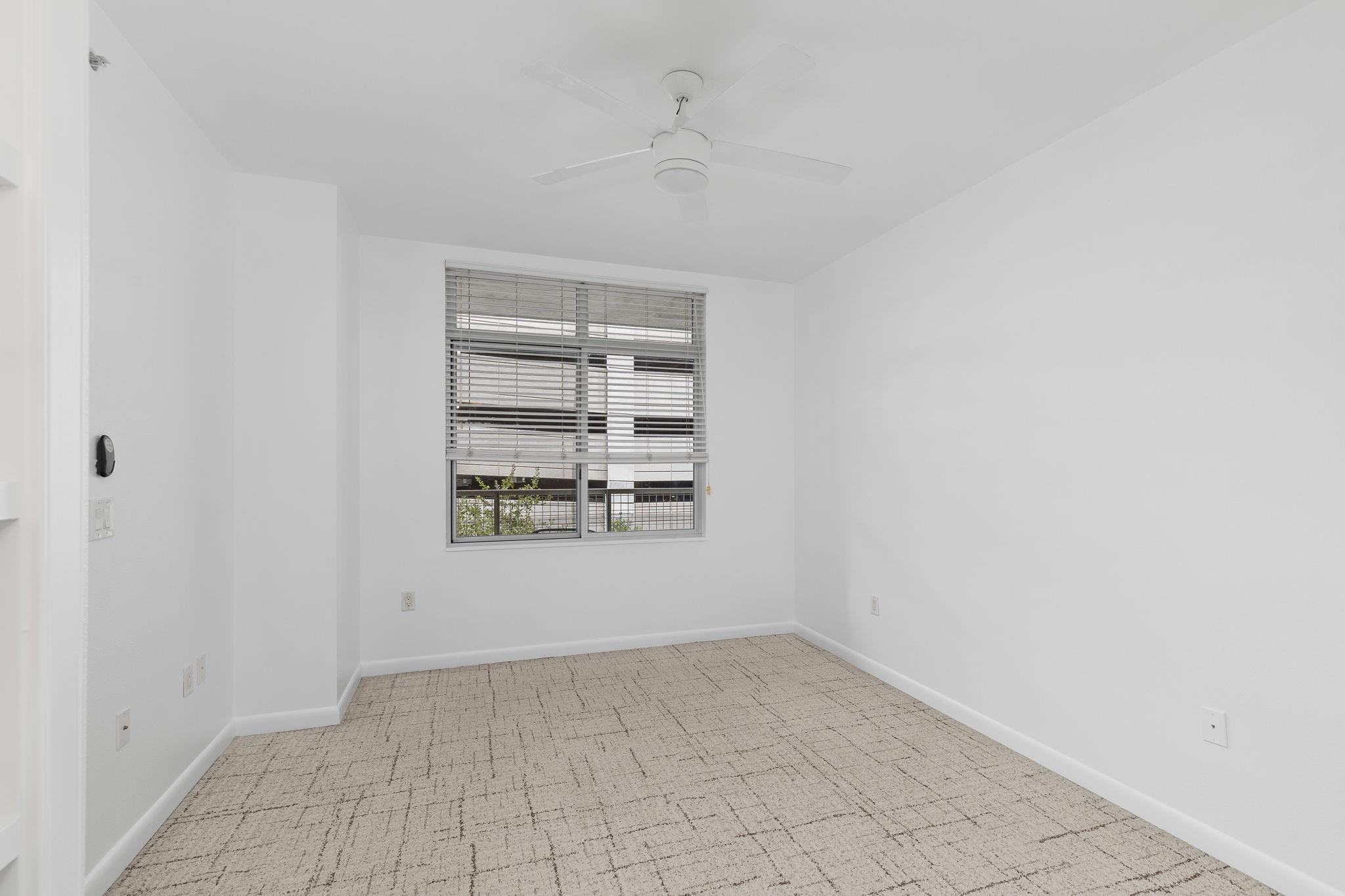 54 Rainey St 409 Property Photo 22