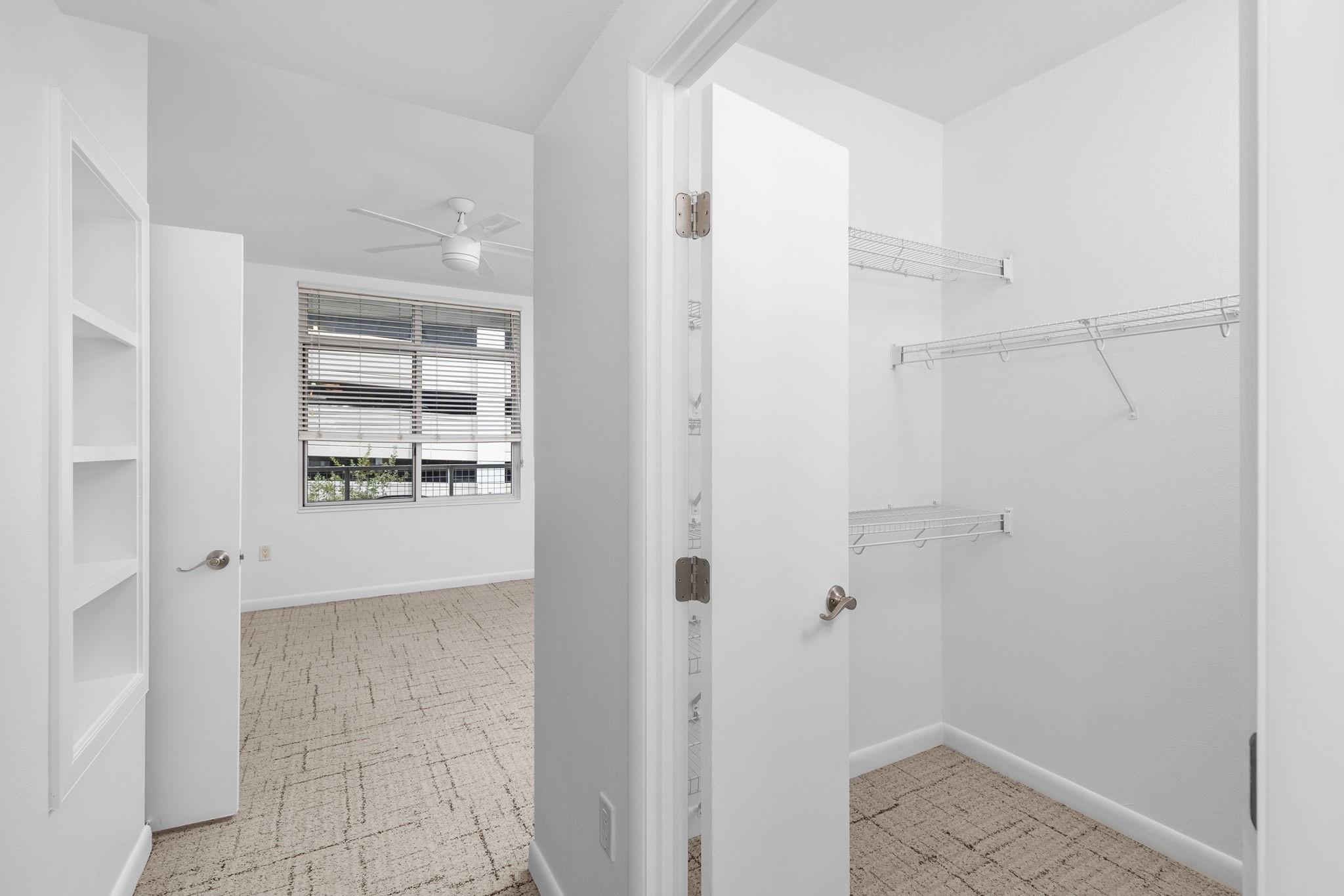 54 Rainey St 409 Property Photo 26