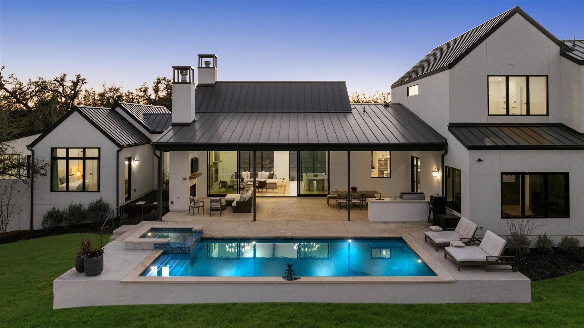 5805 Twin Peaks Trce Property Photo