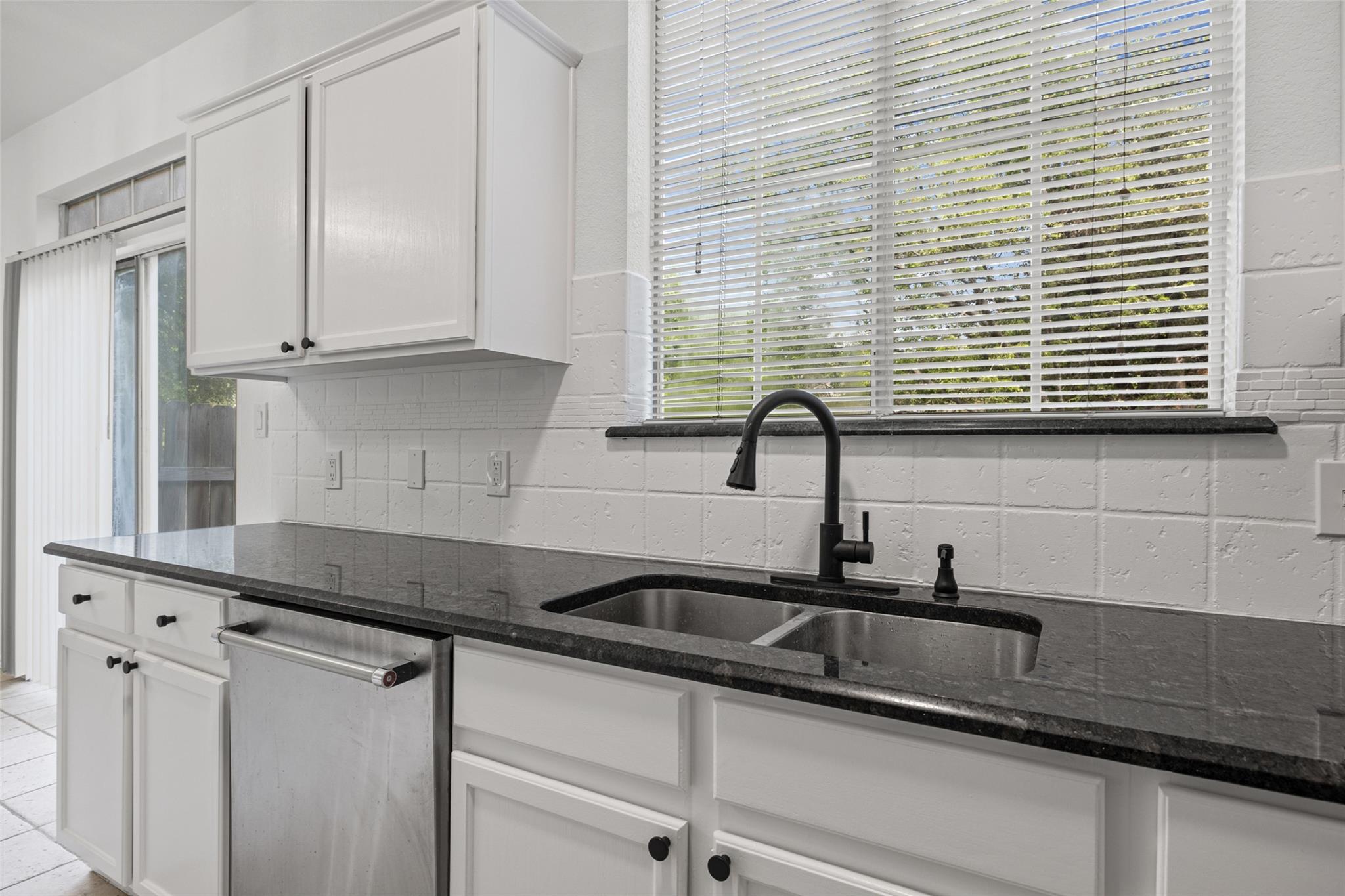4501 Whispering Valley Dr #29 Property Photo 6