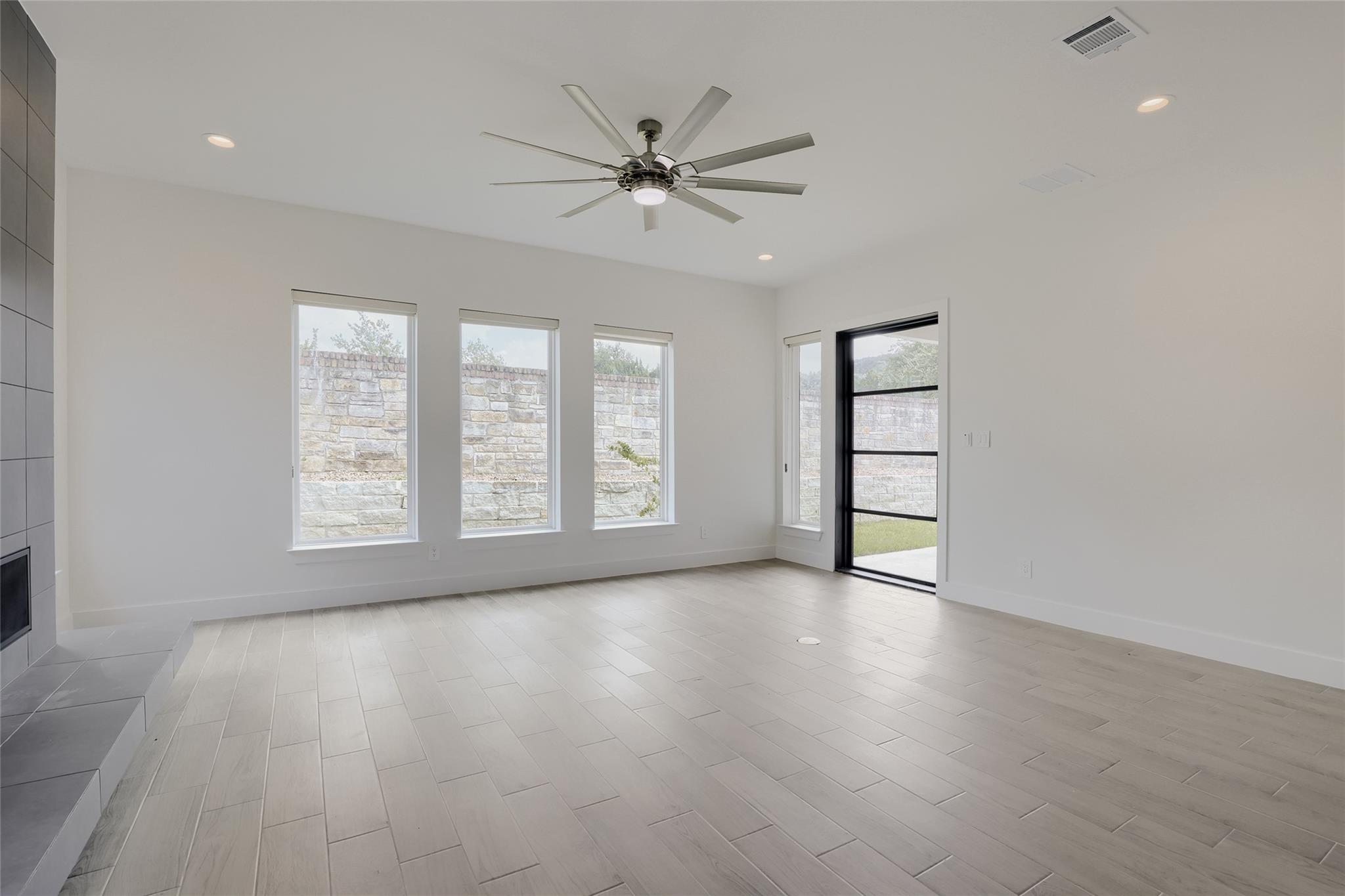 7 Denbury Gln Property Photo 9