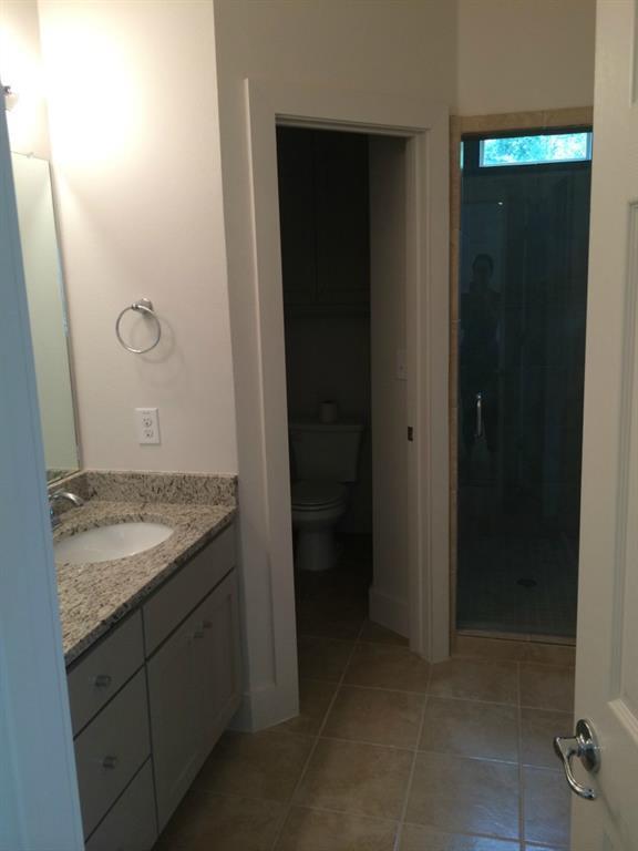 3313 Thomas Kincheon St #a Property Photo 11