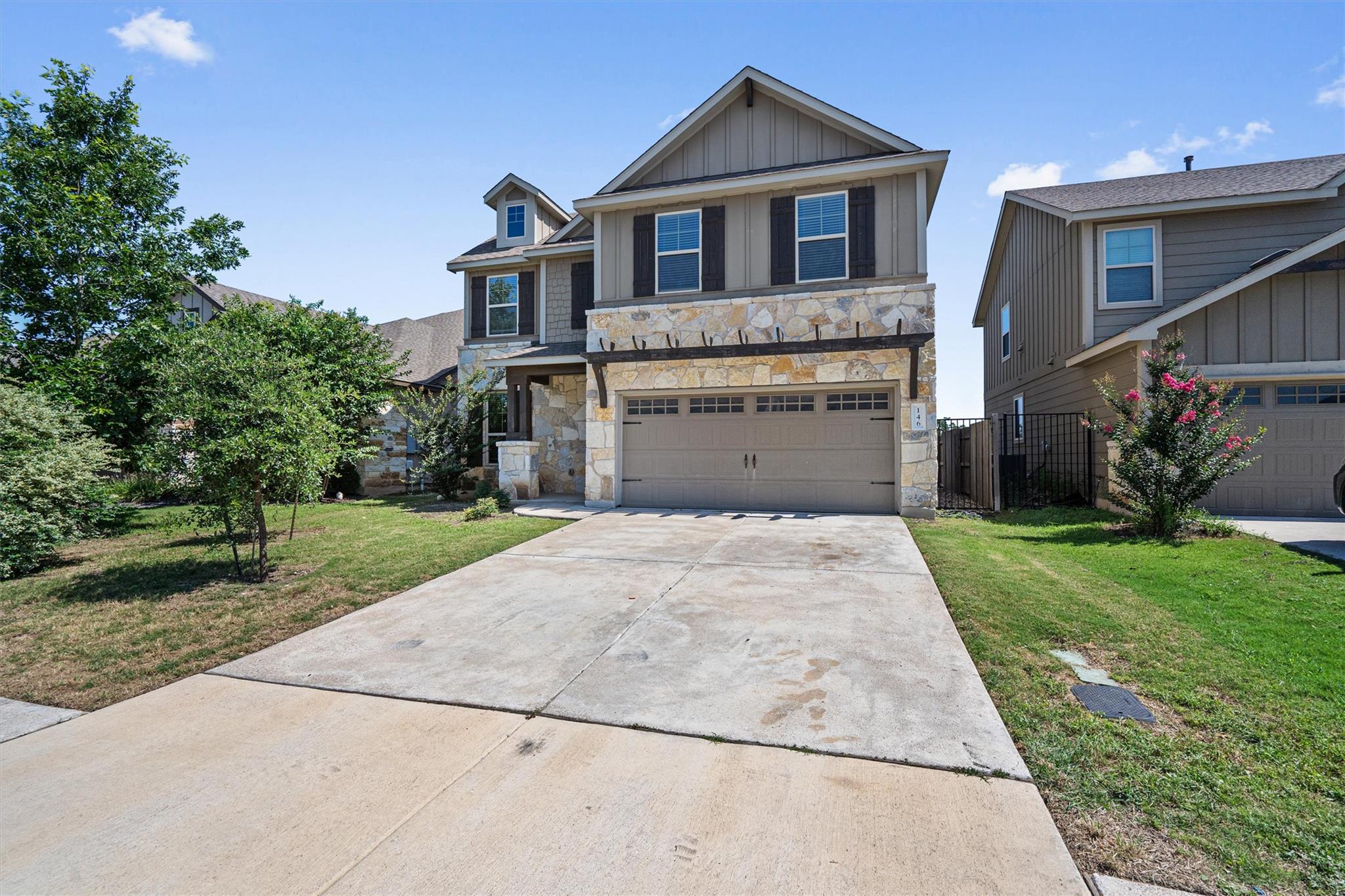 146 Russet Trl Property Photo 3