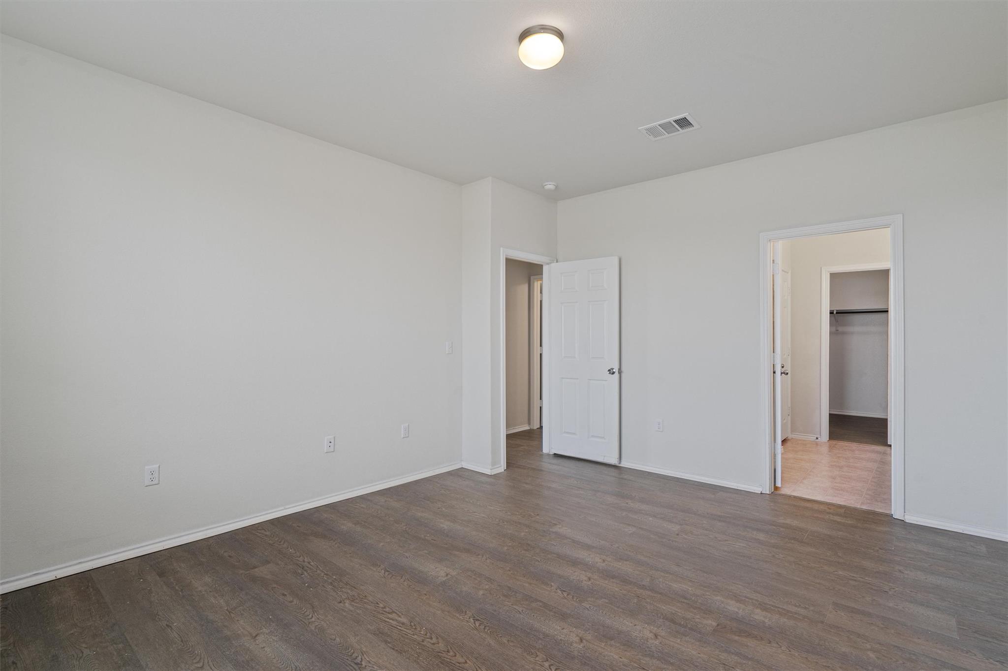 146 Russet Trl Property Photo 11