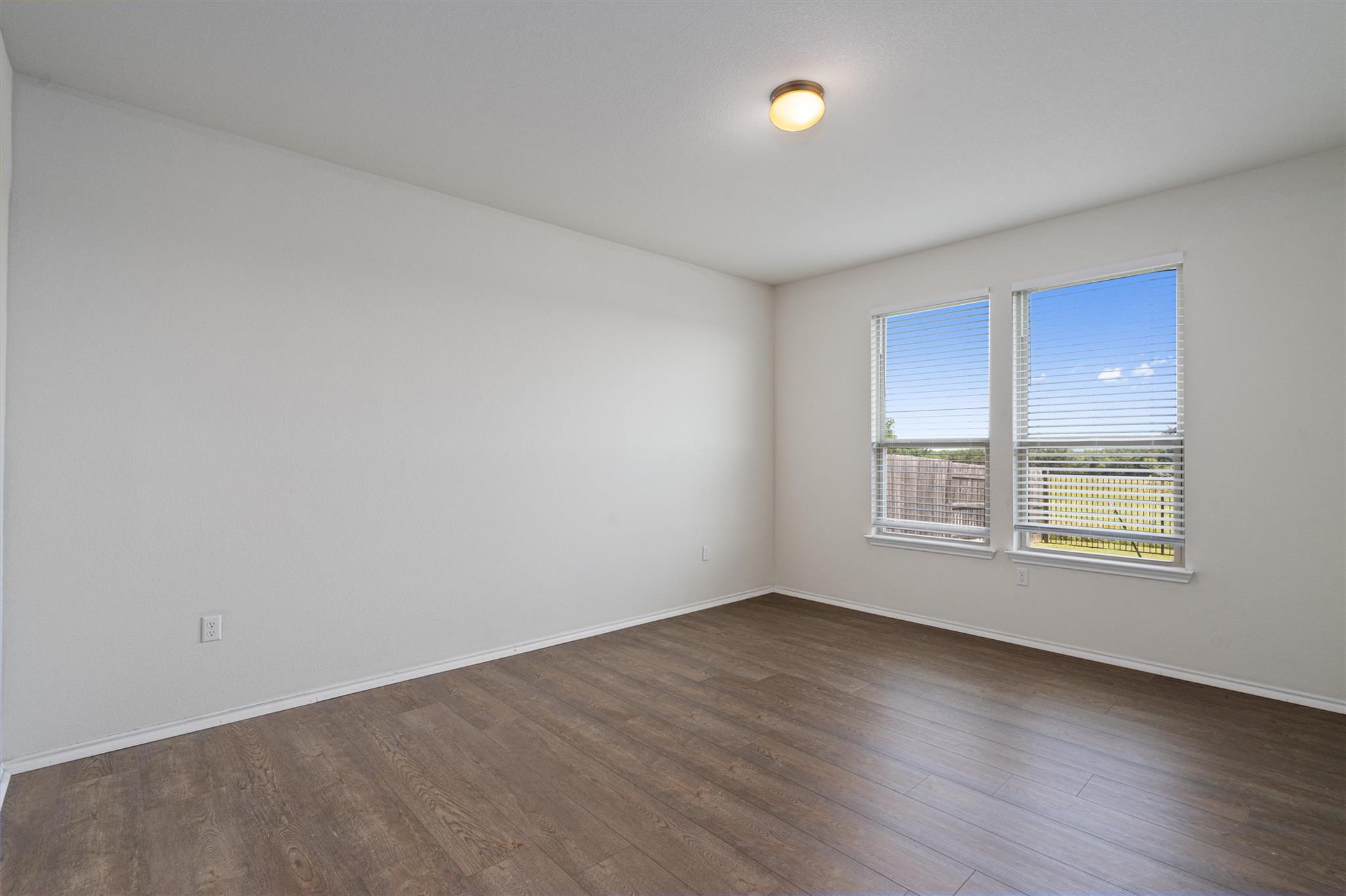 146 Russet Trl Property Photo 15