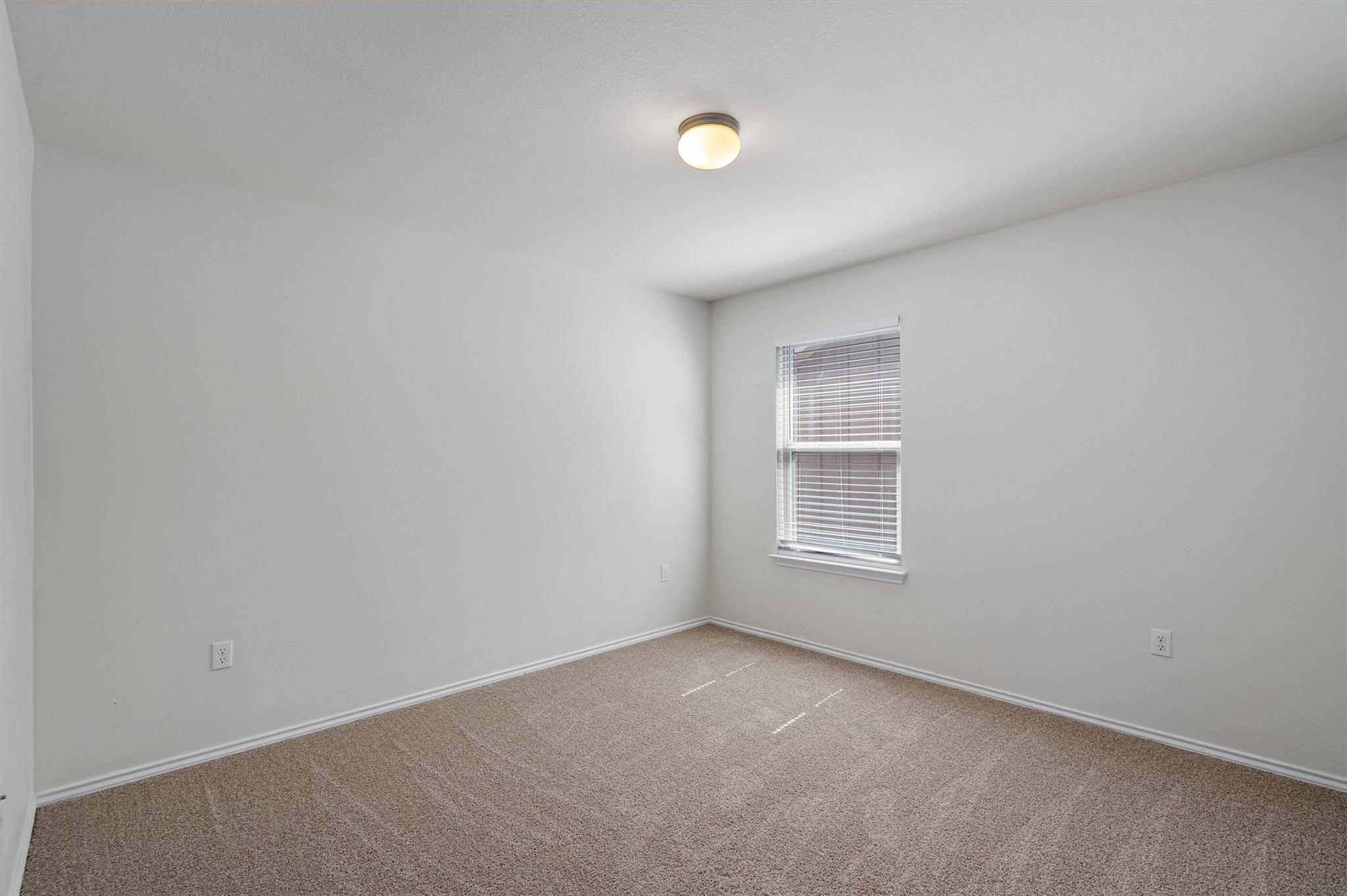 146 Russet Trl Property Photo 21