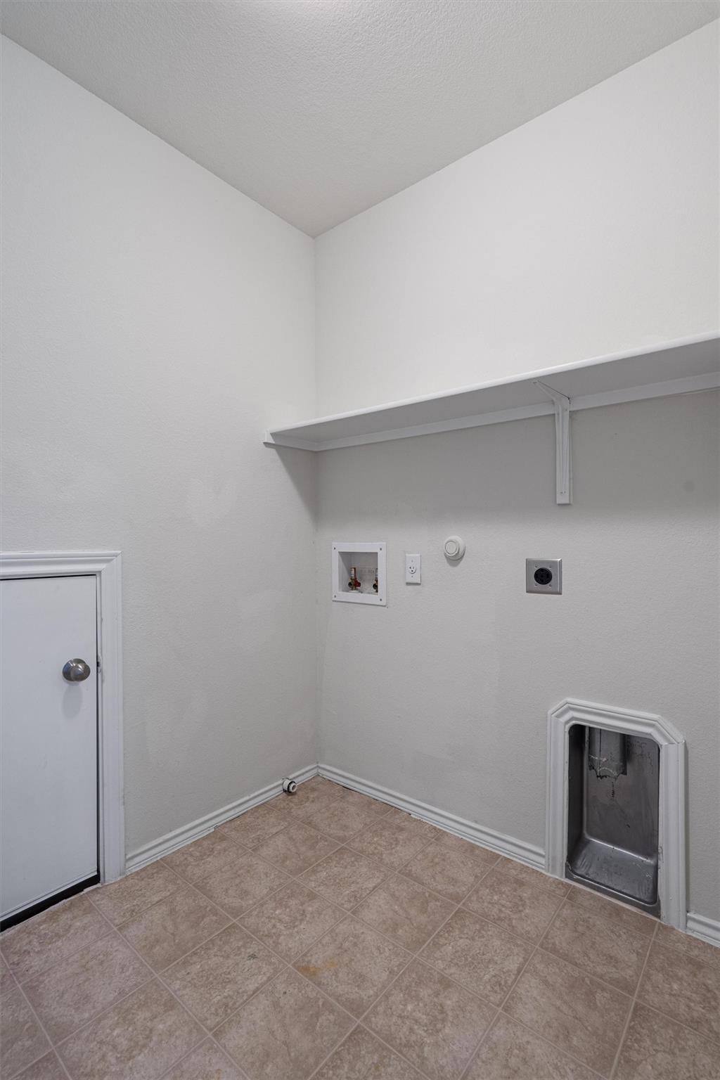 146 Russet Trl Property Photo 31